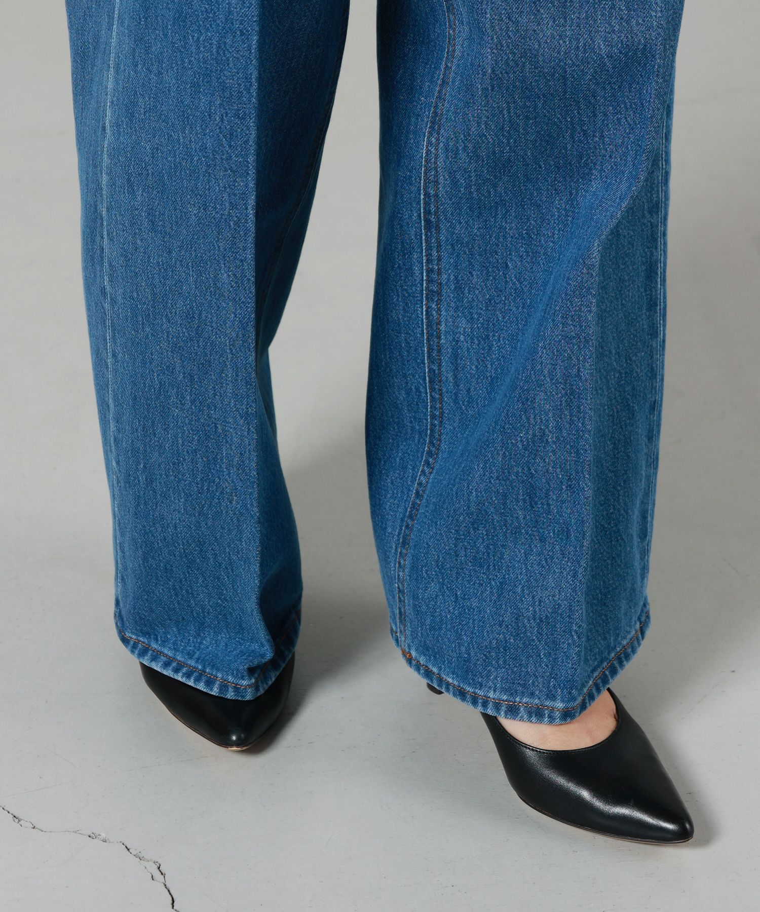 TOTEME(トーテム)】 Wide leg denim｜PARIGOT ONLINE（パリゴオンライン）