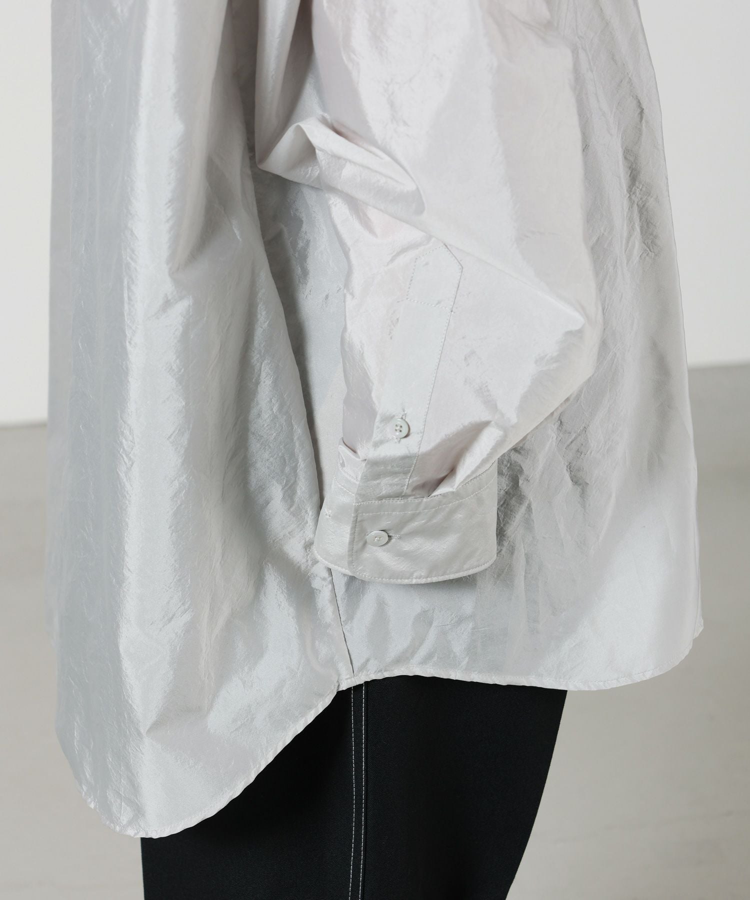 Maison Margiela(メゾンマルジェラ)】OVERSIZED WASHED NYLON SHIRTS