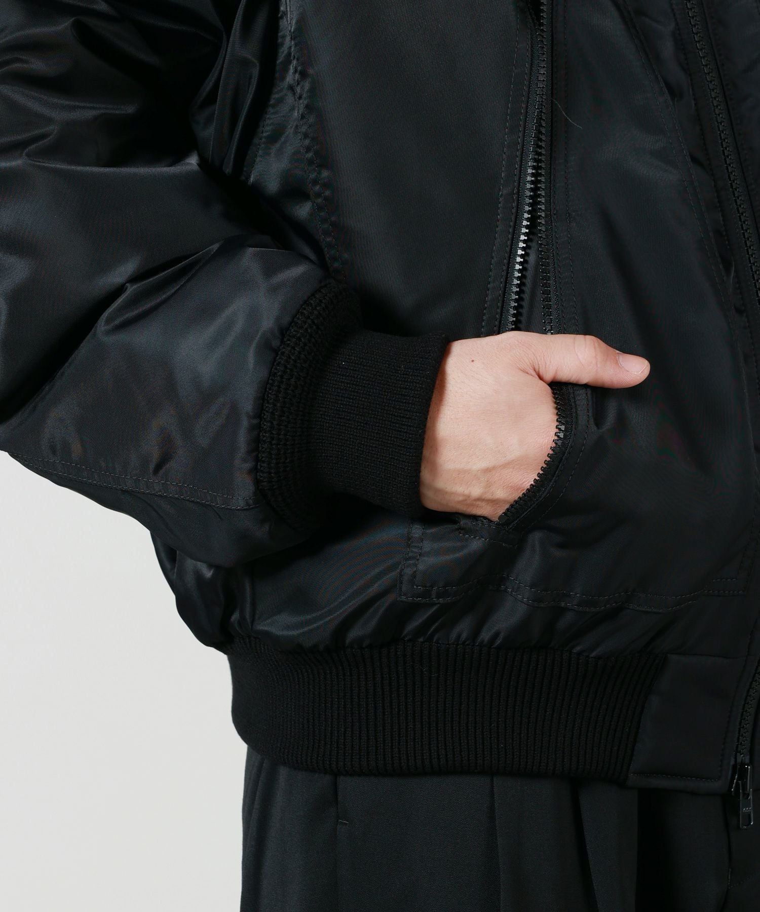 MM6 Maison Margiela(エムエムシックス メゾン マルジェラ)】 ボンバー