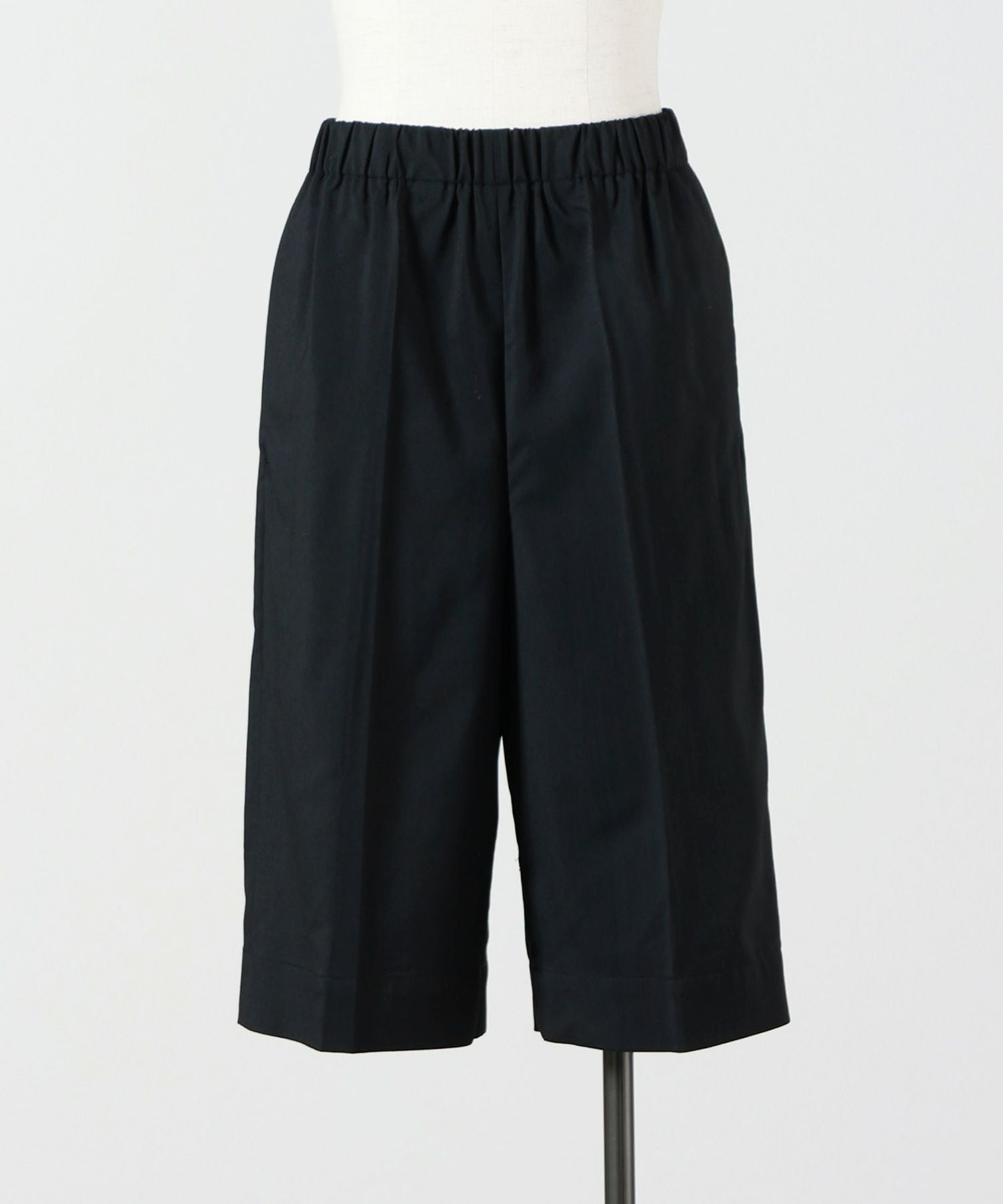 ENFOLD(エンフォルド)】 CENTER-PRESS BERMUDA-PANTS｜PARIGOT ONLINE