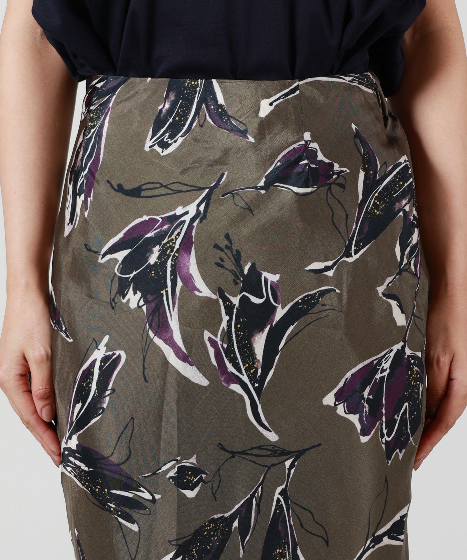 SACRA(サクラ)】 AUTUMN FLORA LONG SKIRT｜PARIGOT ONLINE（パリゴ