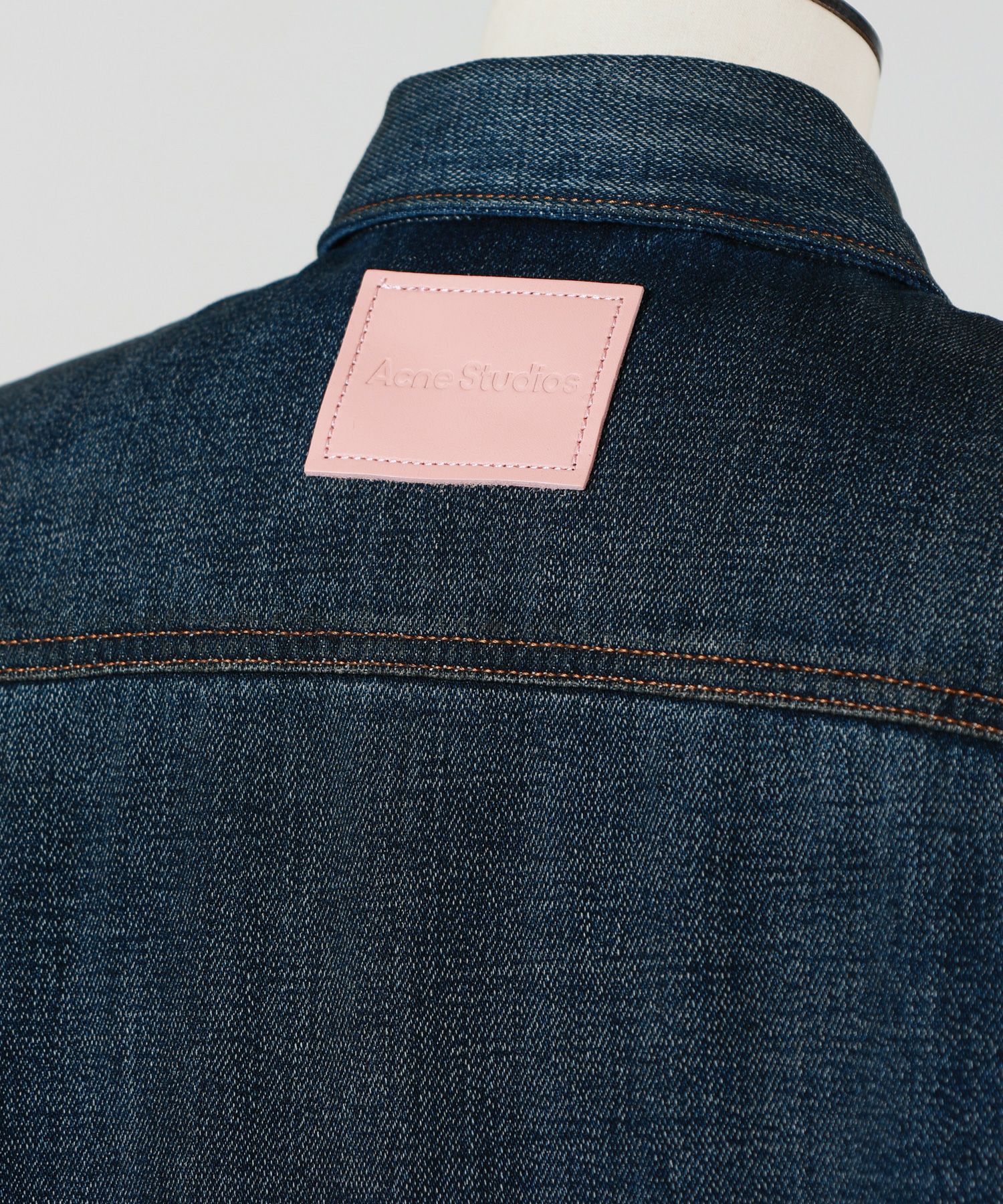 Acne Studios(アクネストゥディオズ)】 DENIM BUTTON-UP SHIRT