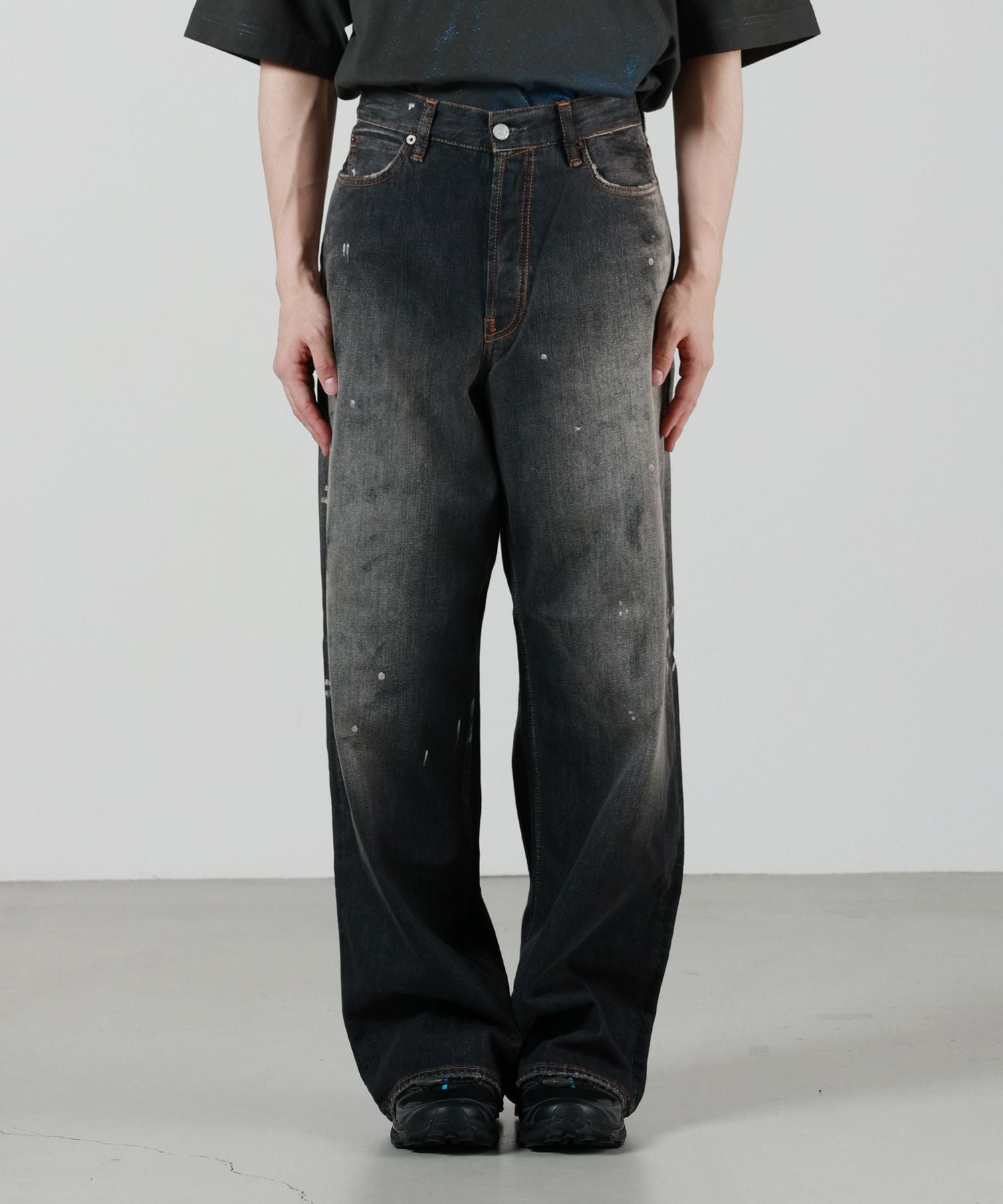 Acne Studios(アクネストゥディオズ)】 LOOSE FIT JEANS - 1981
