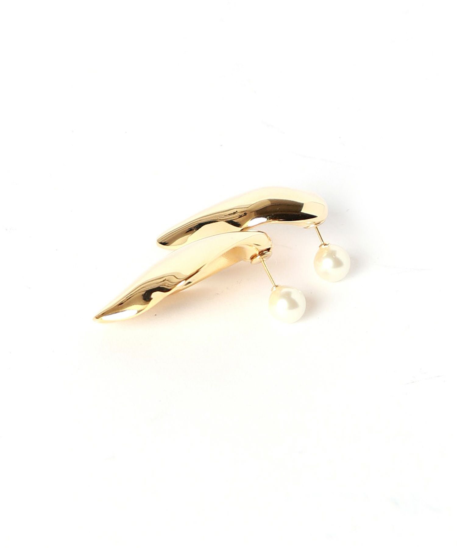 Mame Kurogouchi(マメ クロゴウチ)】 Organic motif Brass Earrings