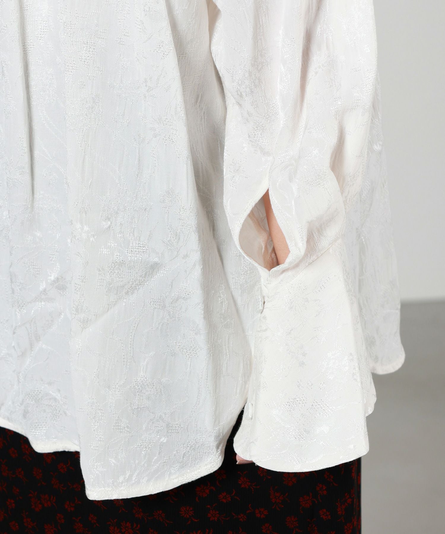 Mame Kurogouchi(マメ クロゴウチ)】Floral Jacquard Shirt｜PARIGOT