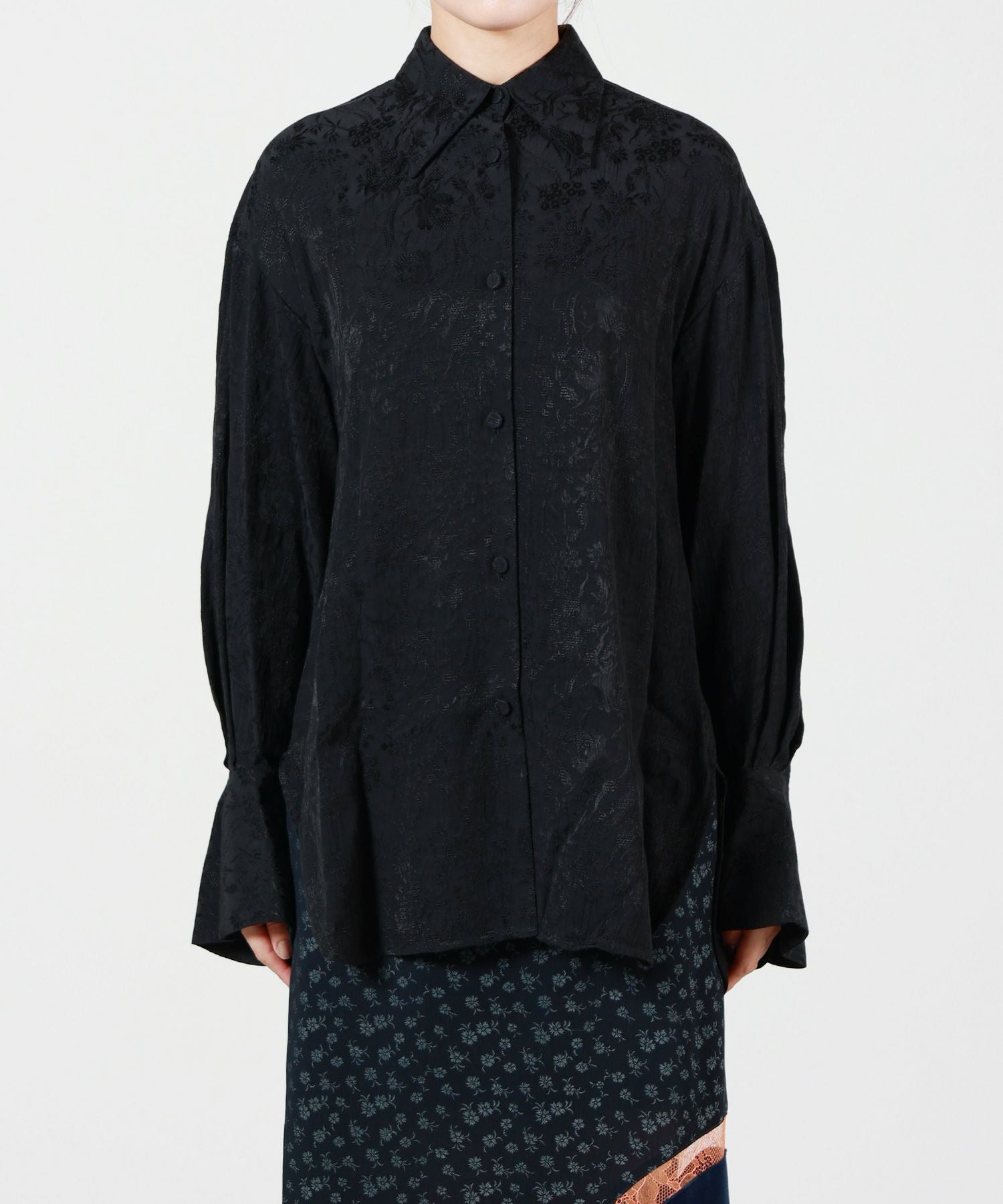 Mame Kurogouchi(マメ クロゴウチ)】Floral Jacquard Shirt｜PARIGOT