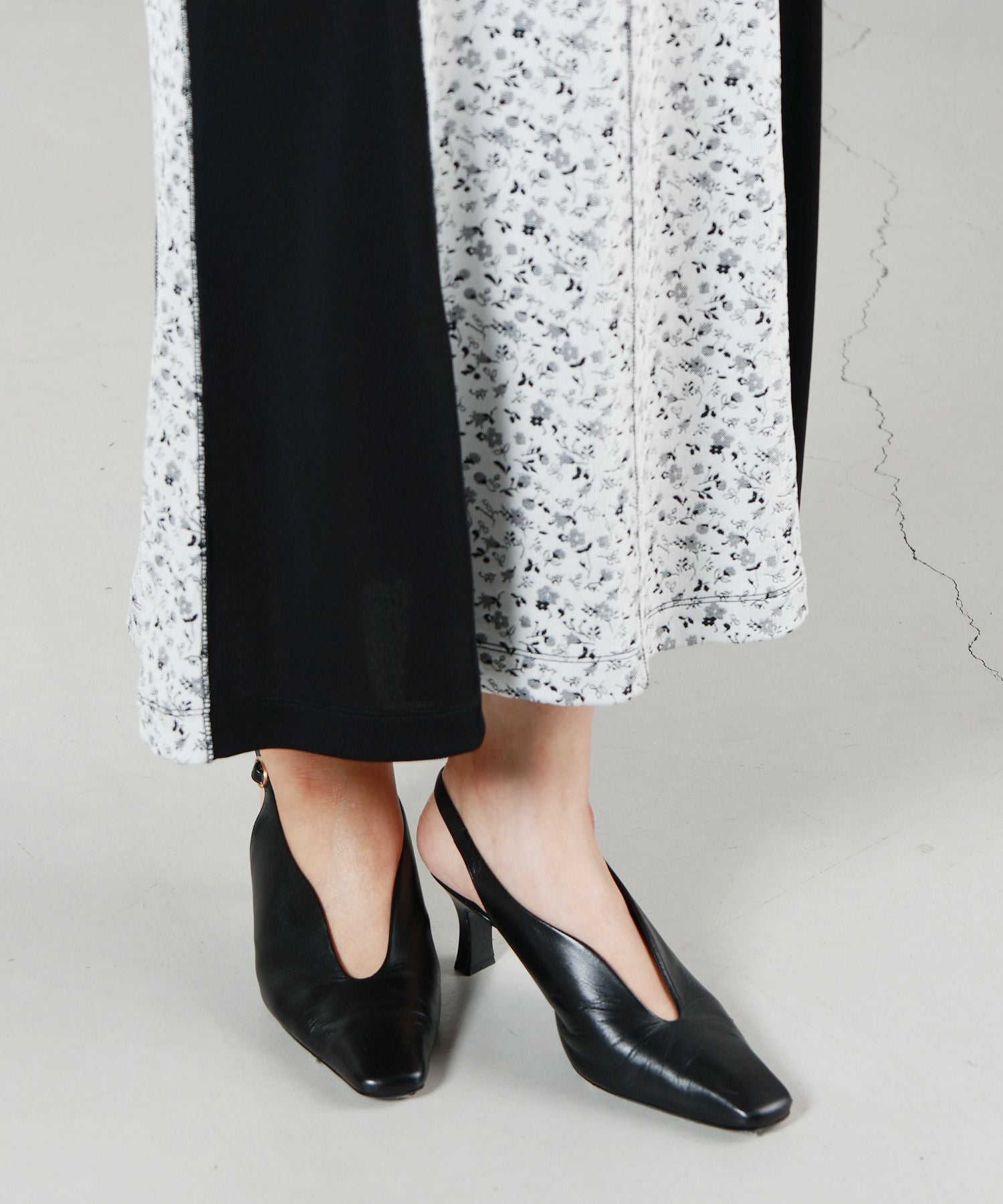 Mame Kurogouchi(マメ クロゴウチ)】Floral Jacquard Fraise Stitch