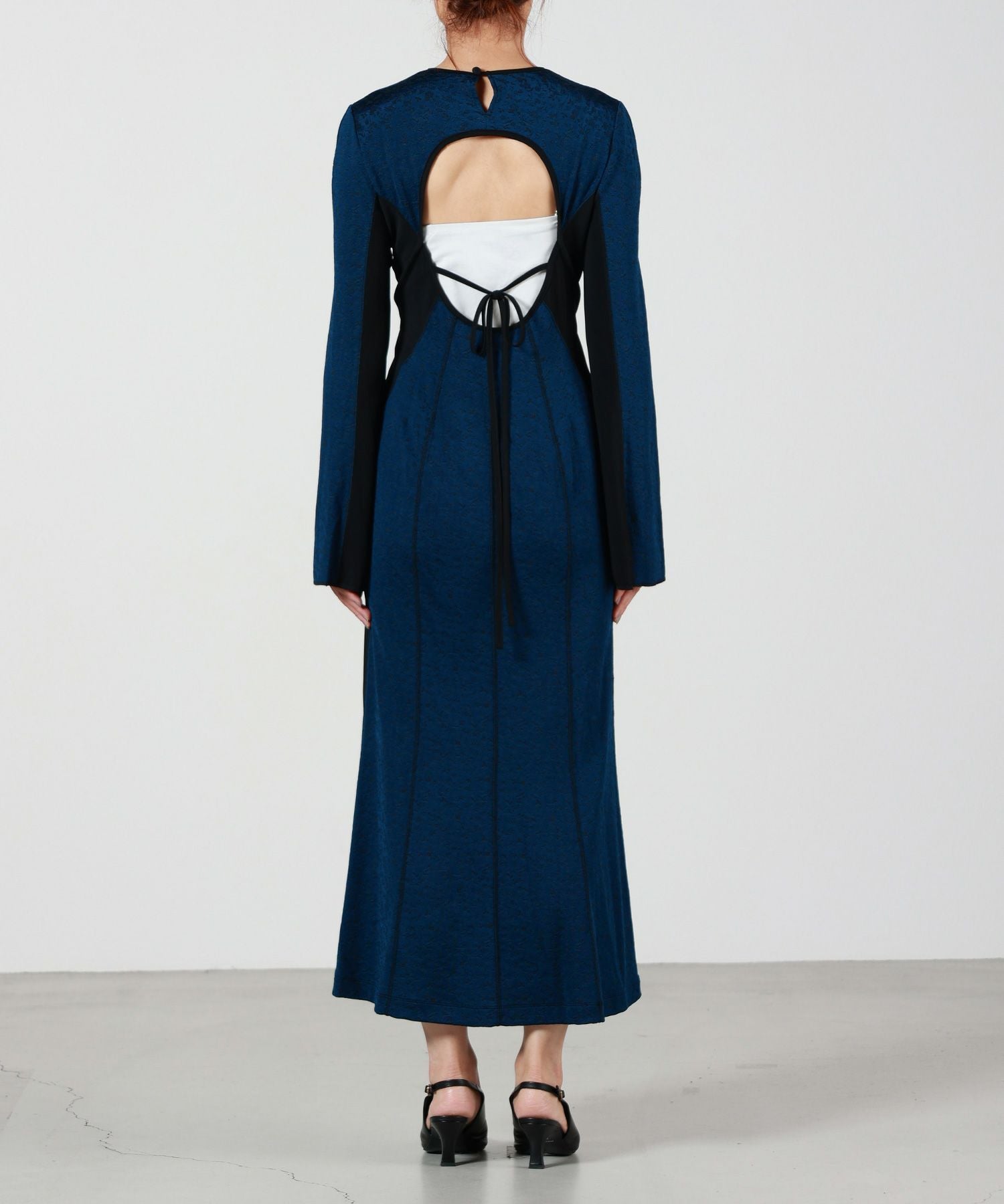 Mame Kurogouchi(マメ クロゴウチ)】Floral Jacquard Fraise Stitch