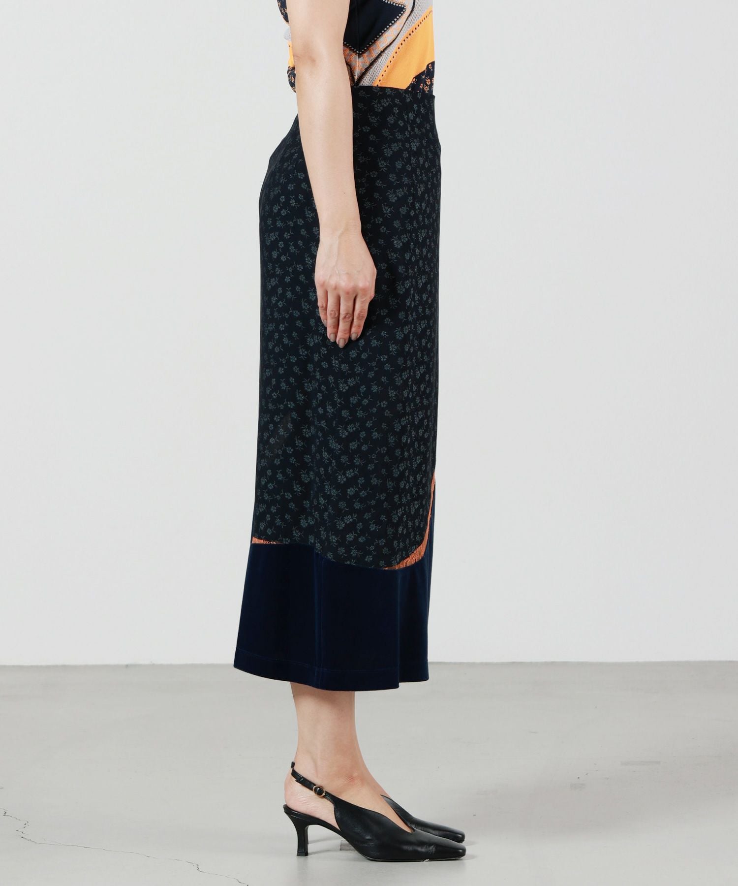 Mame Kurogouchi(マメ クロゴウチ)】Cupro Triacetate Floral Jacquard
