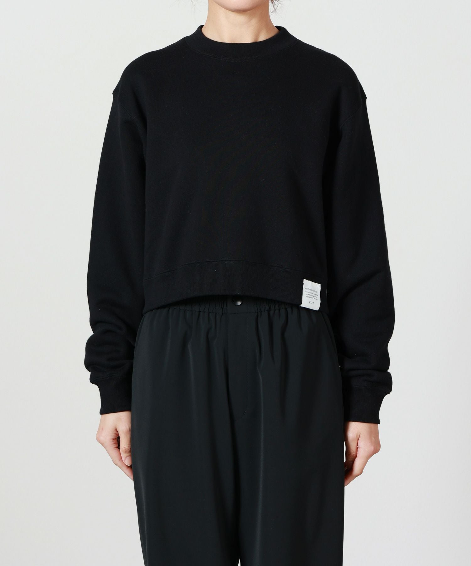 HYKE(ハイク)】 CROPPED SWEAT SHIRT｜PARIGOT ONLINE（パリゴオンライン）