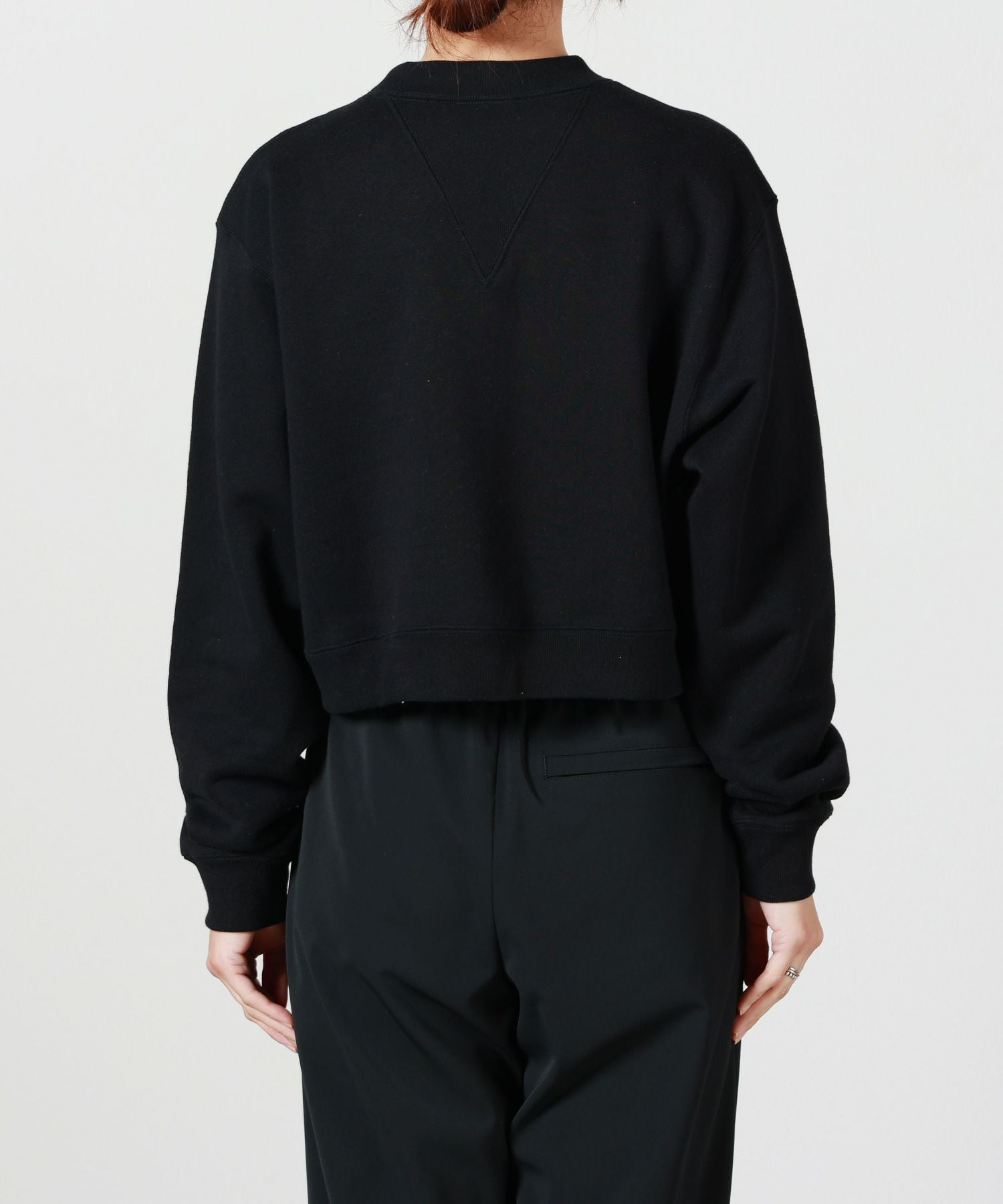 HYKE(ハイク)】 CROPPED SWEAT SHIRT｜PARIGOT ONLINE（パリゴオンライン）