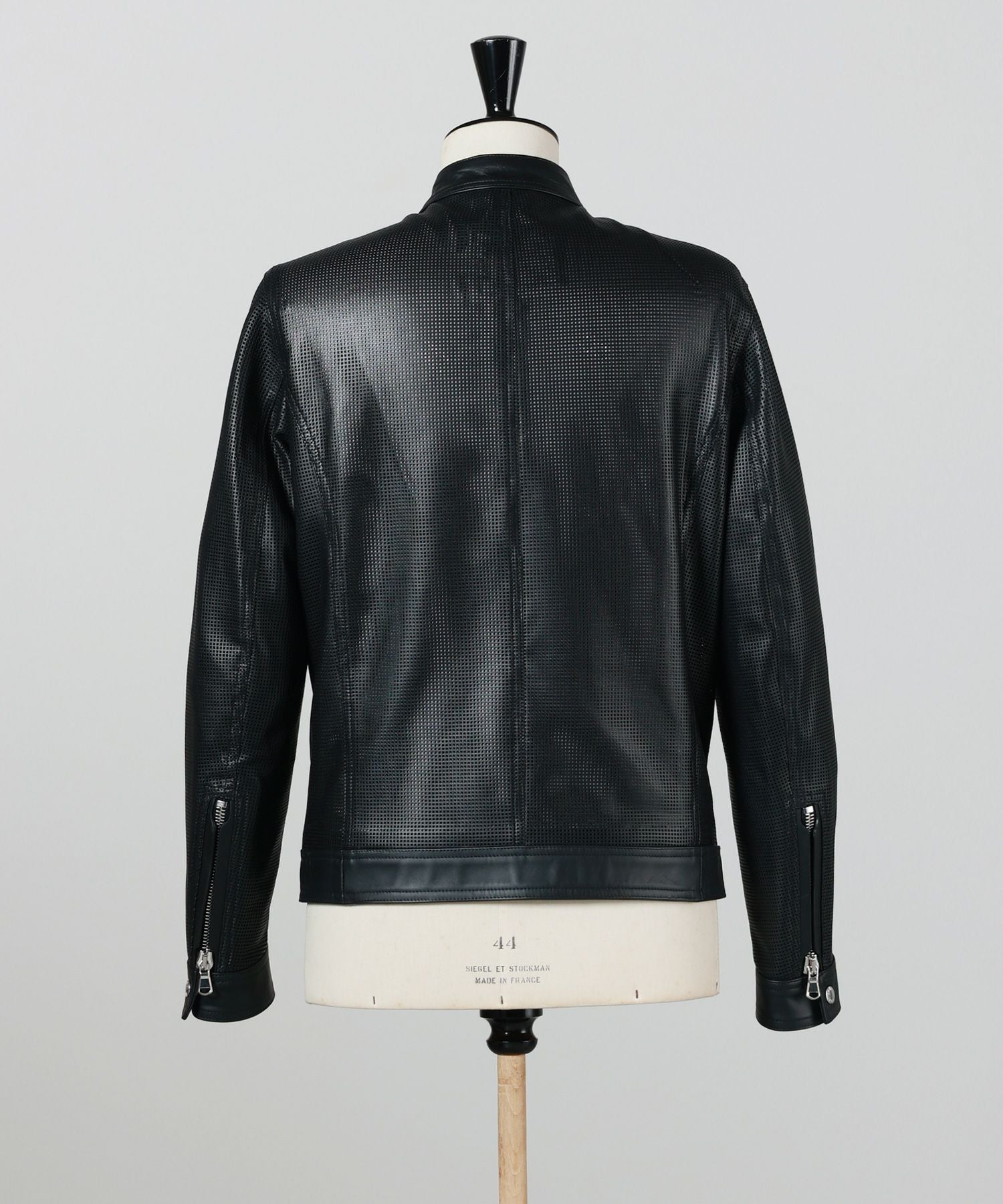 EMMETI(エンメティ)】 干場義雅氏別注 H CLASSICA PUNCHING パンチング