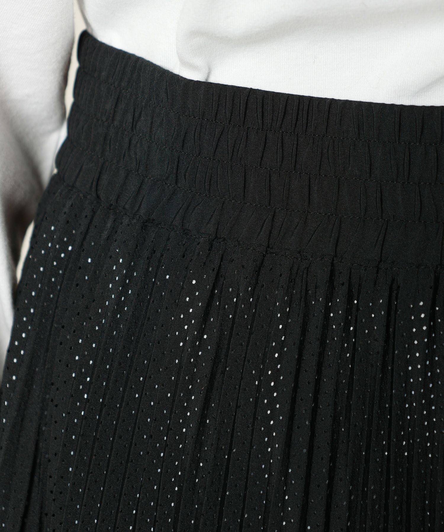 HYKE(ハイク)】 PERFORATED PLEATED SKIRT｜PARIGOT ONLINE（パリゴ