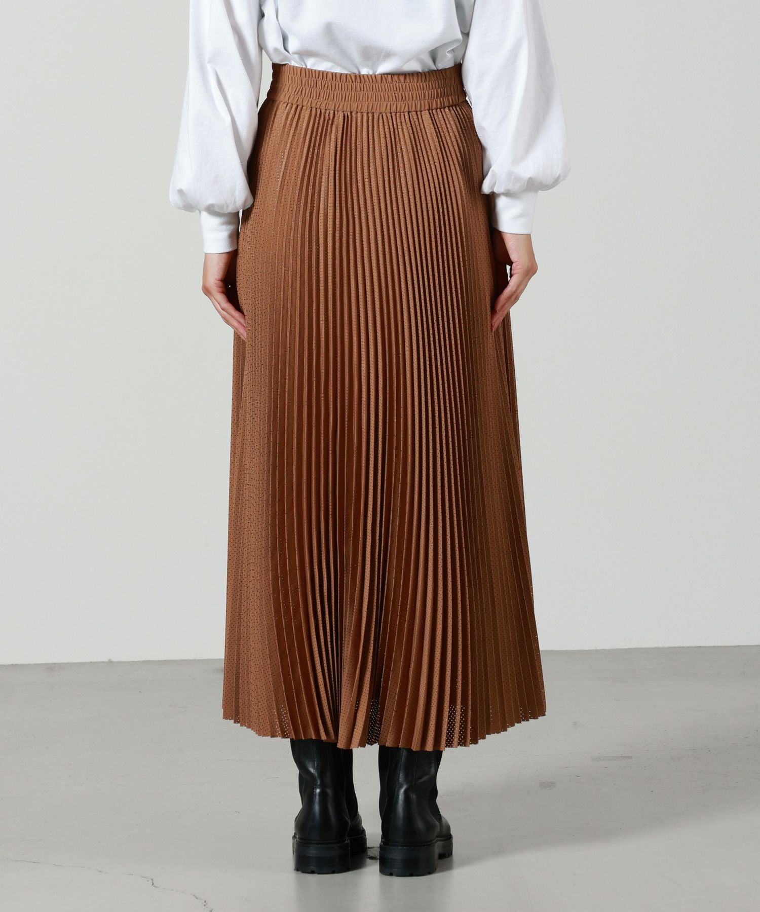 HYKE(ハイク)】 PERFORATED PLEATED SKIRT｜PARIGOT ONLINE（パリゴ