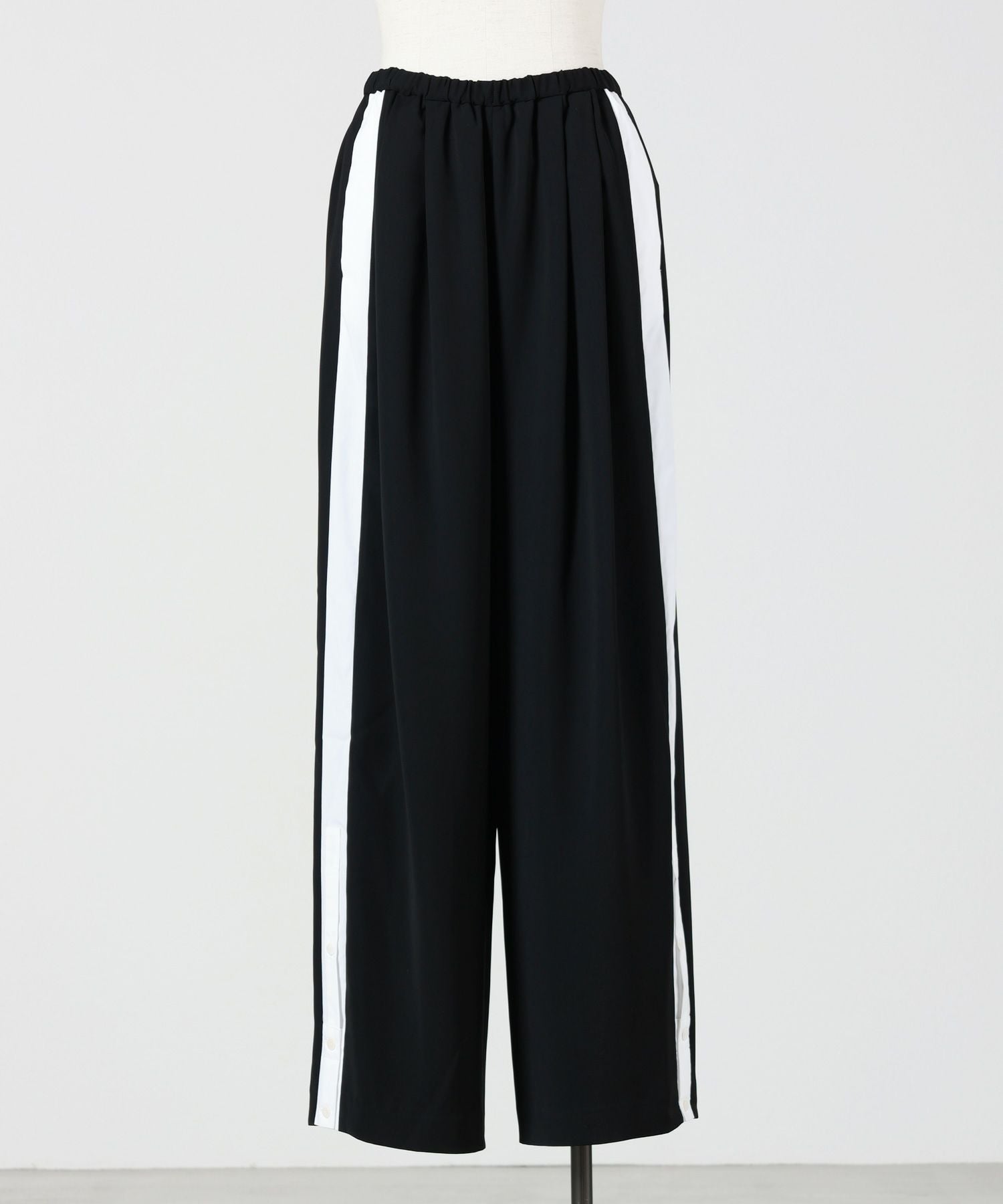 ENFOLD(エンフォルド)】 SHIRT-LAYERED WIDE-PANTS｜PARIGOT ONLINE