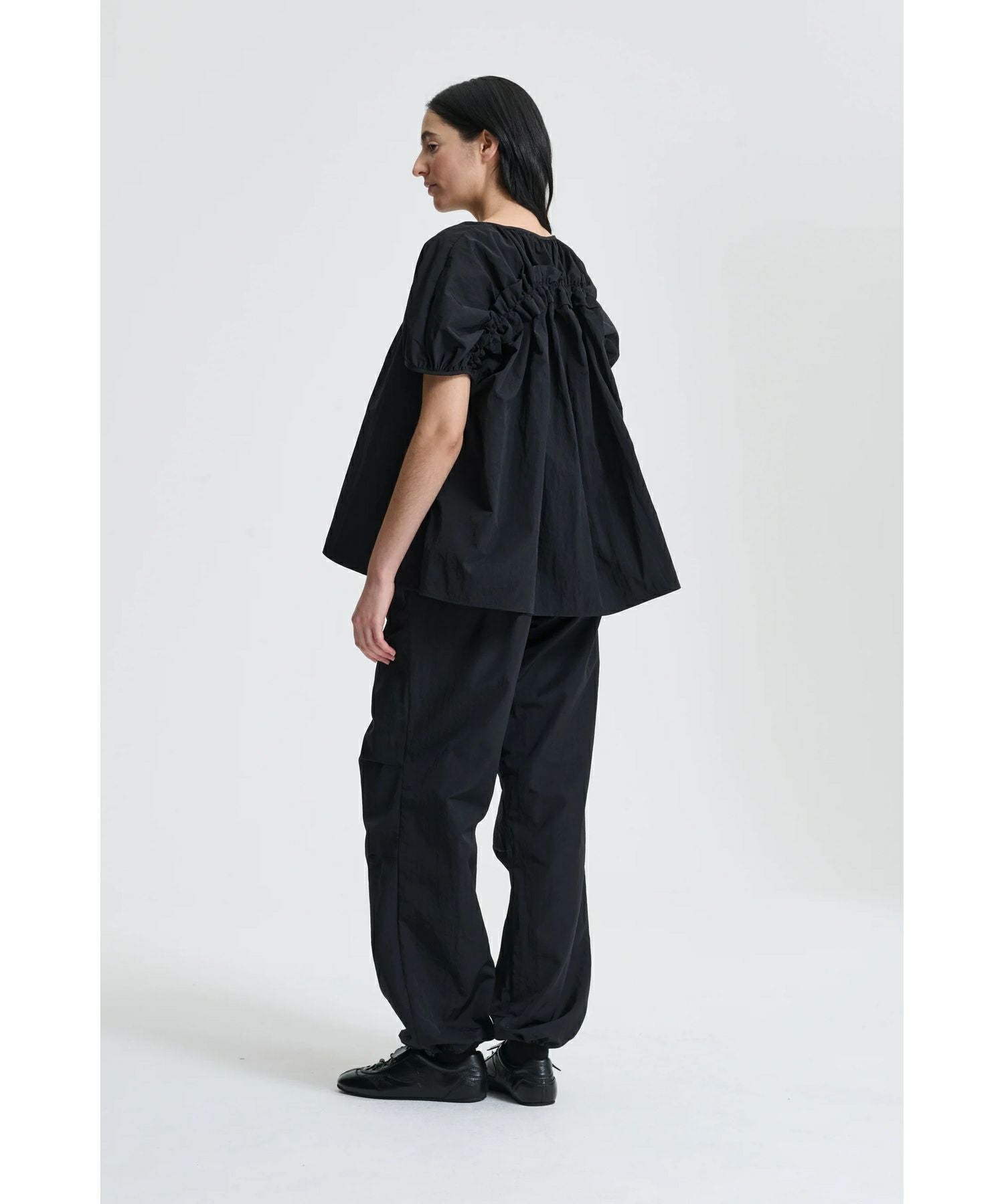 CECILIE BAHNSEN セシリーバンセン ニットトップス リブ パフスリーブ 半袖 ナイロン ブラック イタリア製 レディース XS S a00360 CECILIE BAHNSEN - CECILIE BAHNSEN セシリーバンセン ニットトップス