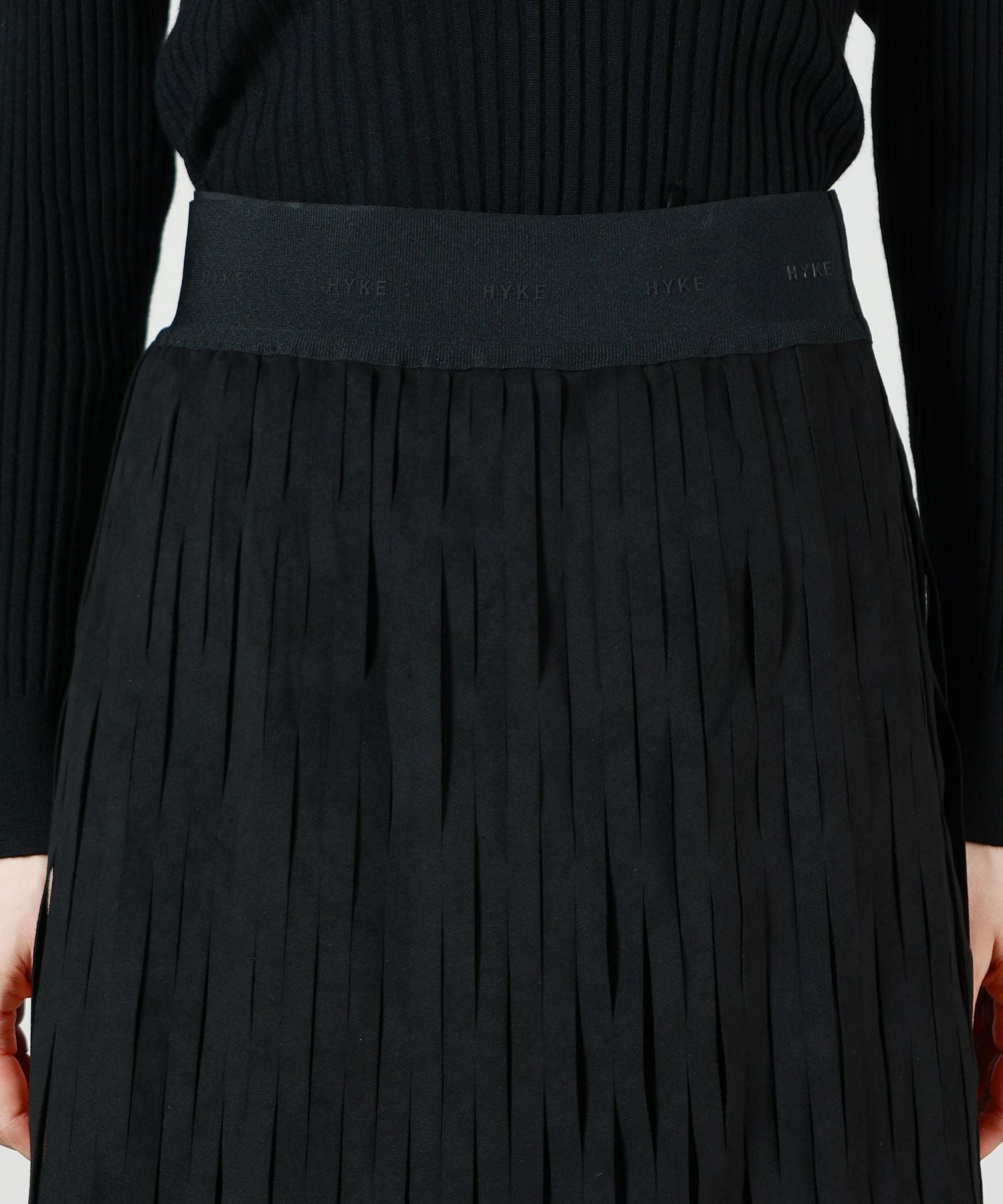 HYKE(ハイク)】 ULTRASUEDE NET SKIRT｜PARIGOT ONLINE（パリゴ