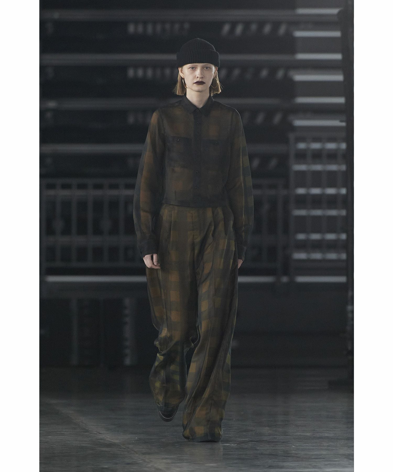 HYKE / ハイク | 2022SS | PLAID GATHERED SHIR / バンドカラー ギャザー フライフロント シャツ ブラウス | 1 | ブラック | レディース HYKE / ハイク | 2022SS | PLAID GATHERED SHIR / バンドカラー