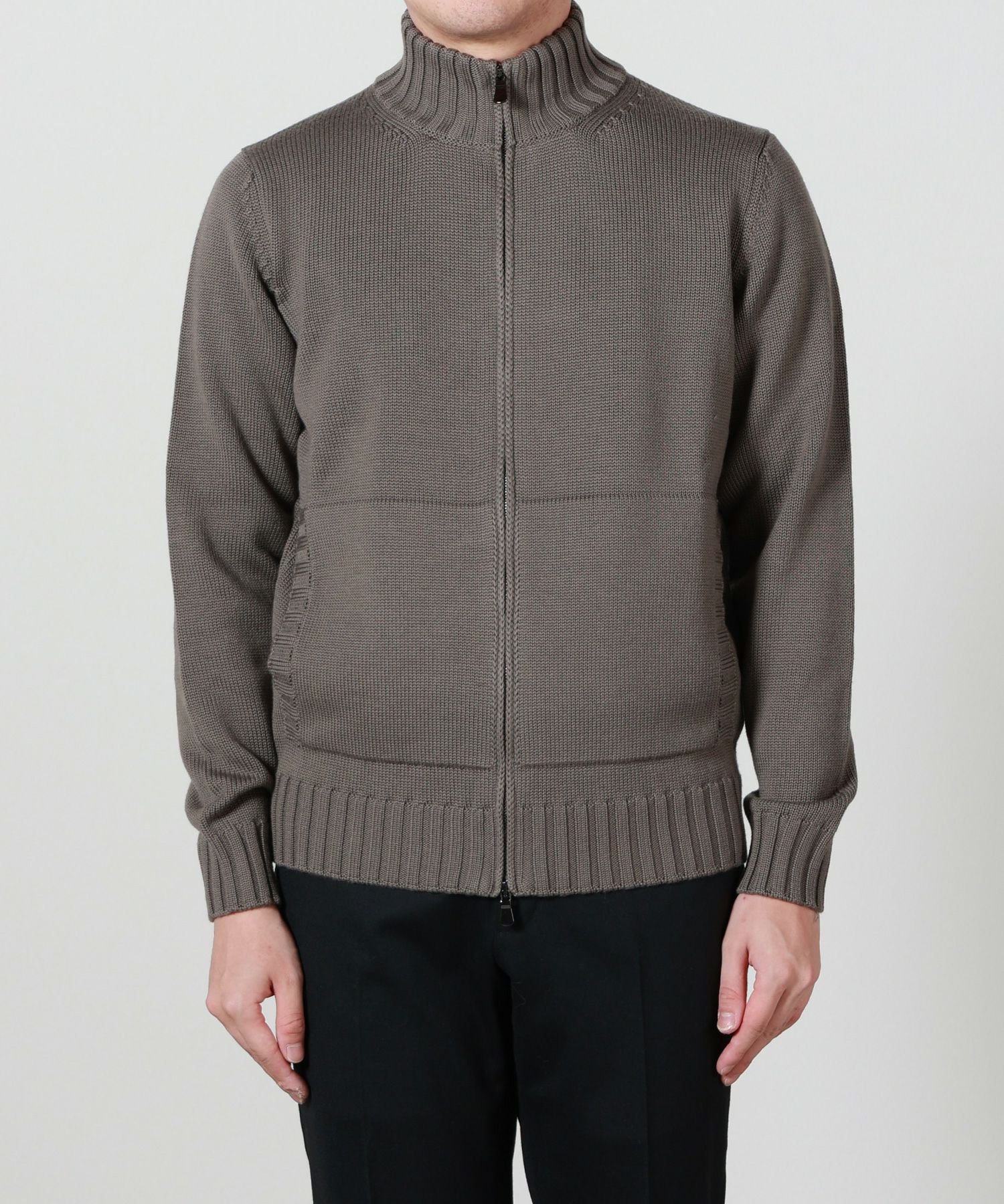 値下げ【新品未使用】FILIPPO DE LAURENTIIS スタンドカラーL FILIPPO DE LAURENTIIS / スタンドカラーニット - メルカリ