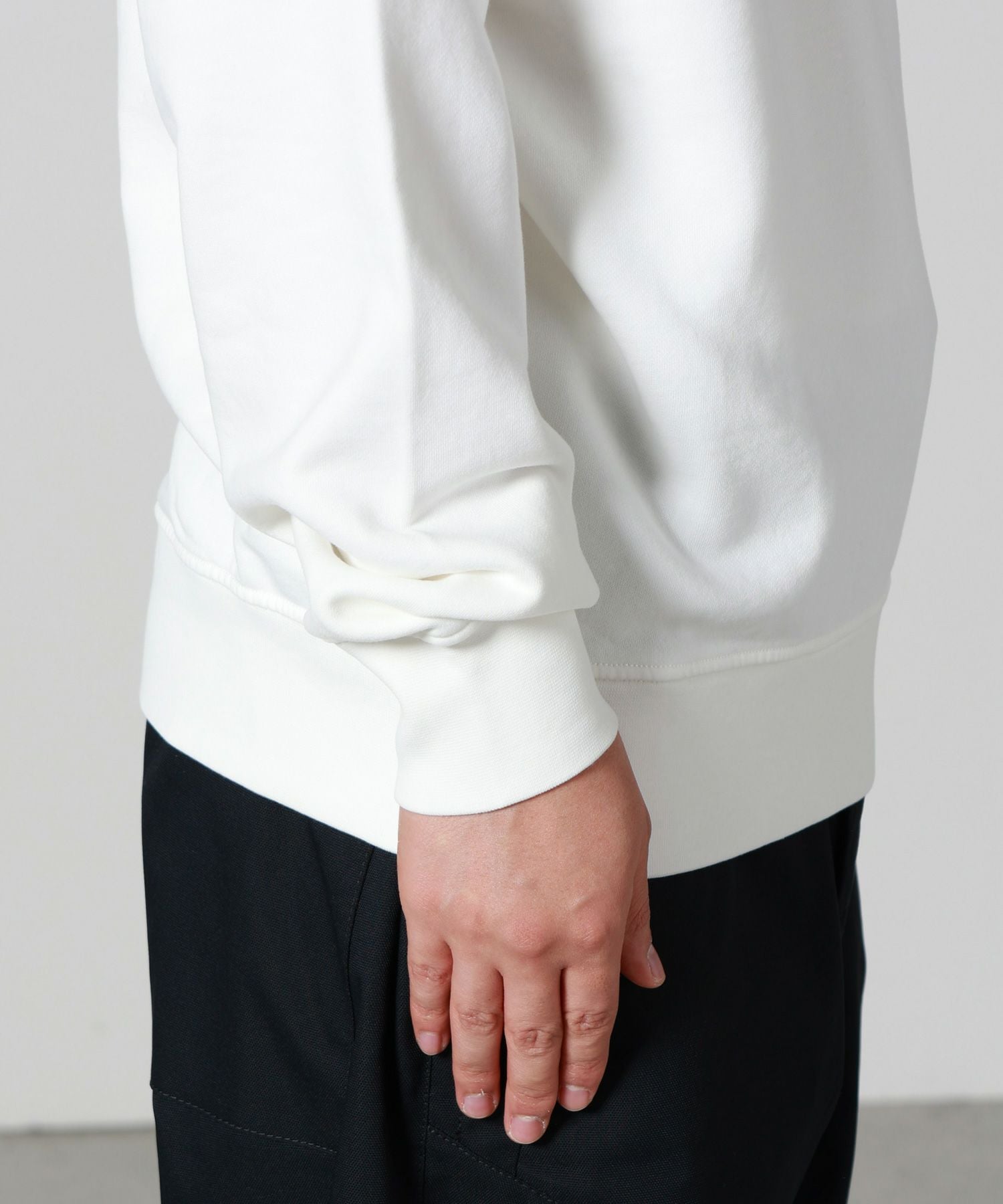 C.P. Company(シーピーカンパニー)】 SWEATSHIRTS CNECK BRUSHED