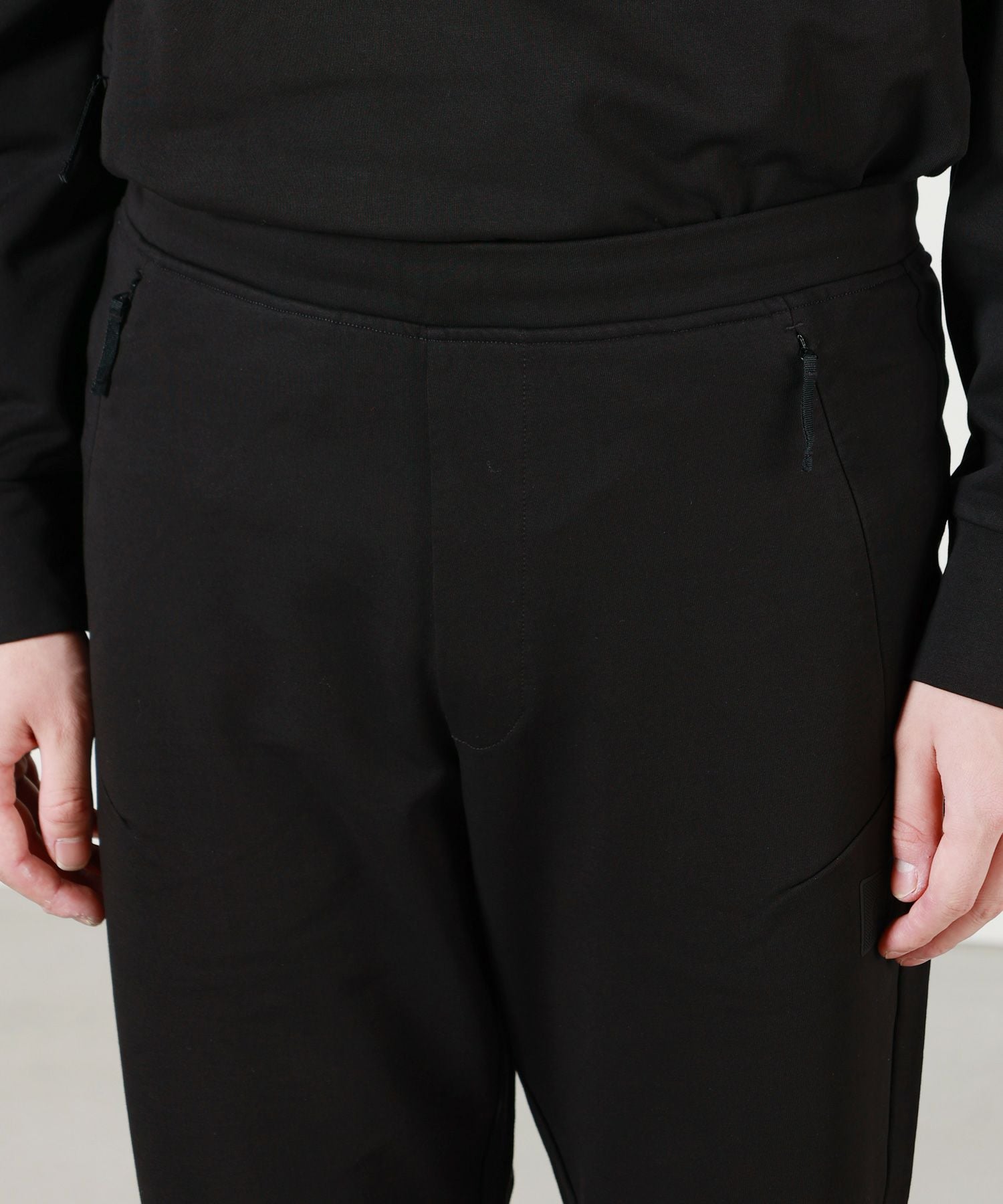 C.P. Company スウェットパンツ ブラック L 美品タグ付き C.P. Company(シーピーカンパニー)】 SWEATPANTS JOGGING PANTS