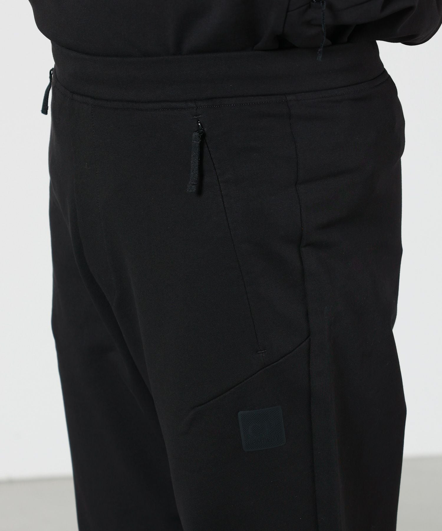 C.P. Company(シーピーカンパニー)】 SWEATPANTS JOGGING PANTS