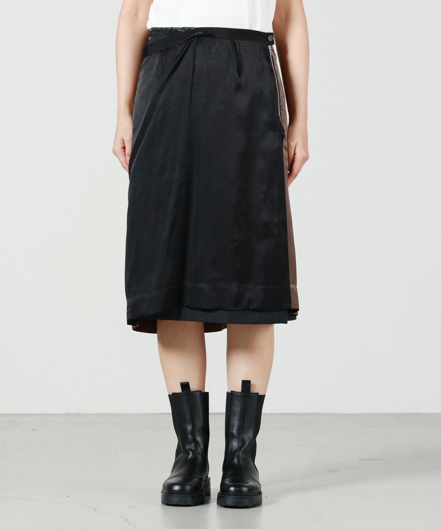 Maison Margiela(メゾンマルジェラ)】ASYMMETRIC LAYERED MIDI SKIRT