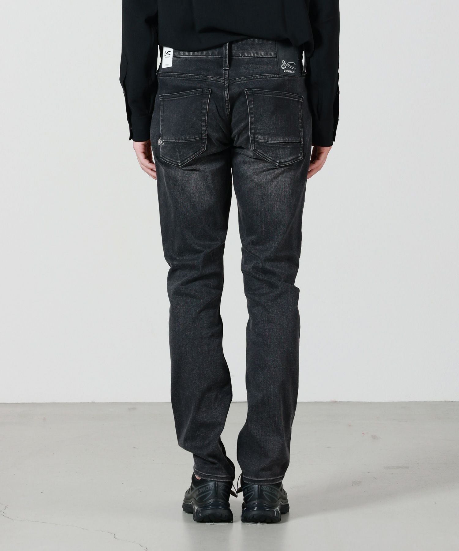 DENHAM(デンハム)】 RAZOR スリムフィットテーパードデニム｜PARIGOT