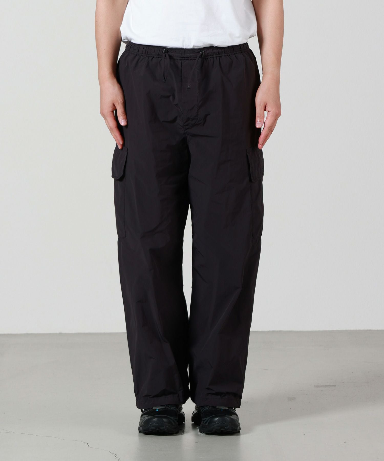 ATON(エイトン)】 AIR WEATHER SHORT UTILITY CARGO PANTS｜PARIGOT