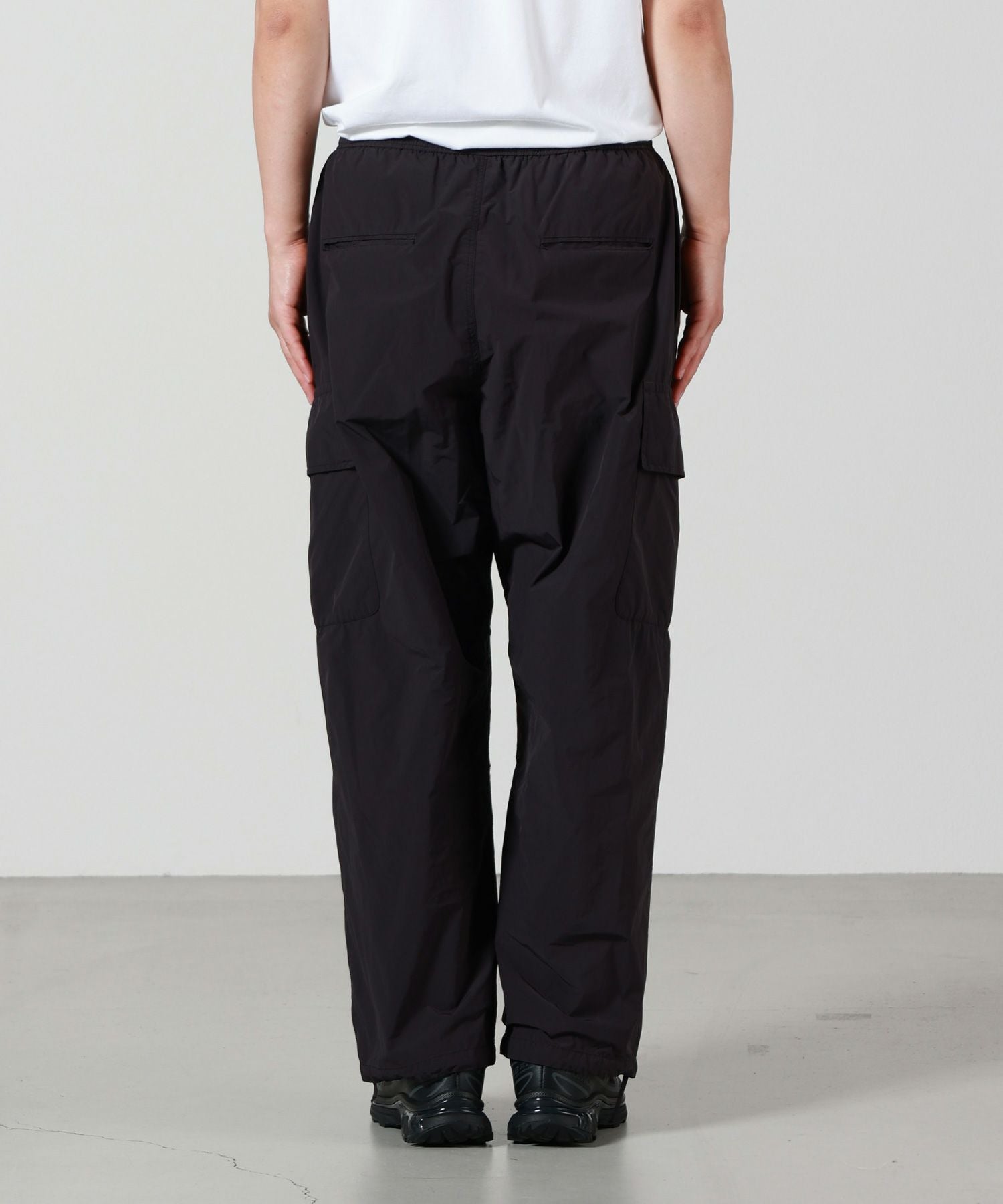 ATON(エイトン)】 AIR WEATHER SHORT UTILITY CARGO PANTS｜PARIGOT