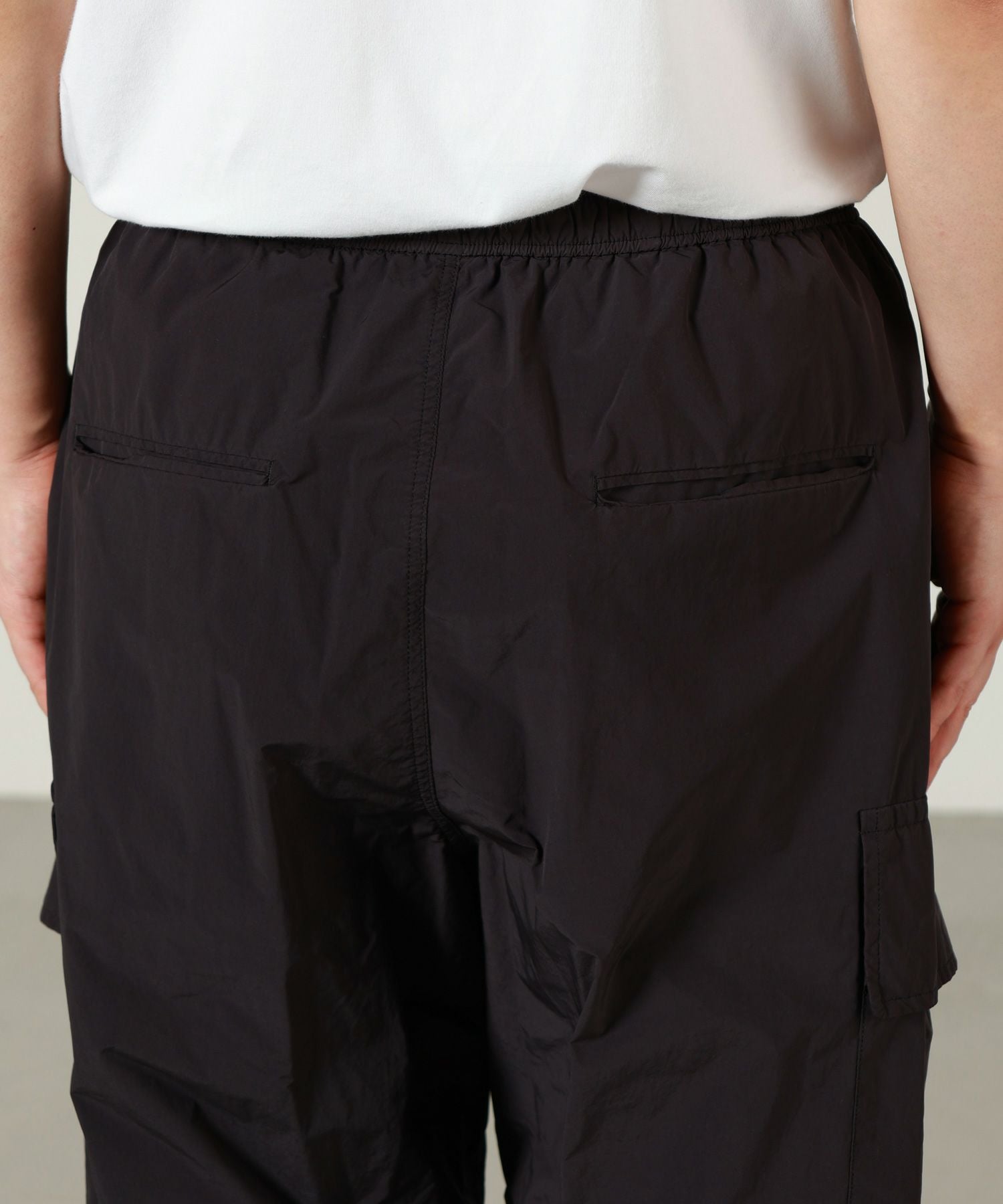 ATON(エイトン)】 AIR WEATHER SHORT UTILITY CARGO PANTS｜PARIGOT