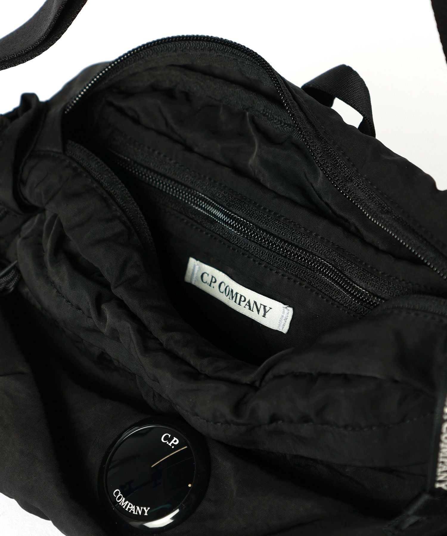 C.P. Company(シーピー カンパニー)】 ACC BAG IN NYLON B｜PARIGOT