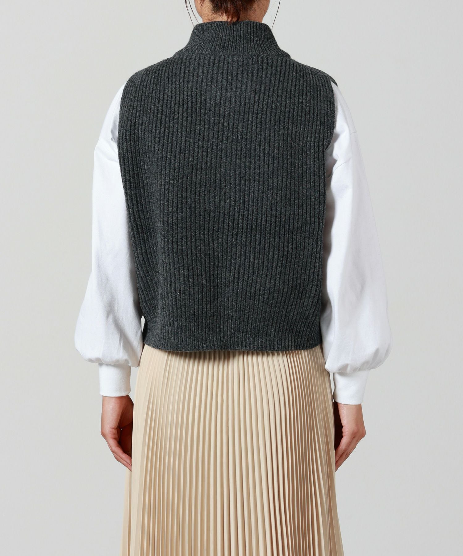 HYKE(ハイク)】 RIBBED KNIT WOOL VEST｜PARIGOT ONLINE（パリゴ