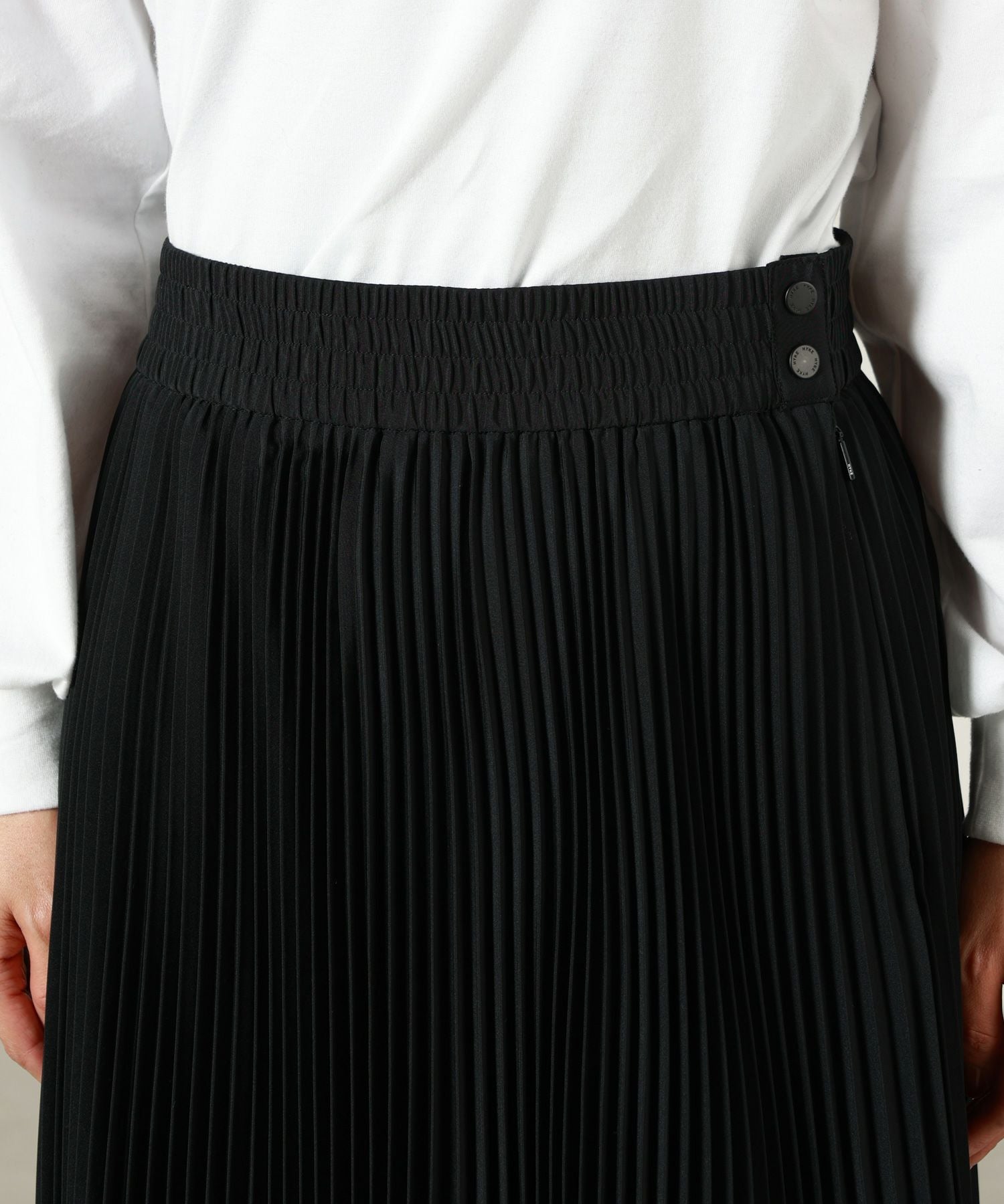 HYKE(ハイク)】 TAFFETA PLEATED SKIRT｜PARIGOT ONLINE（パリゴ