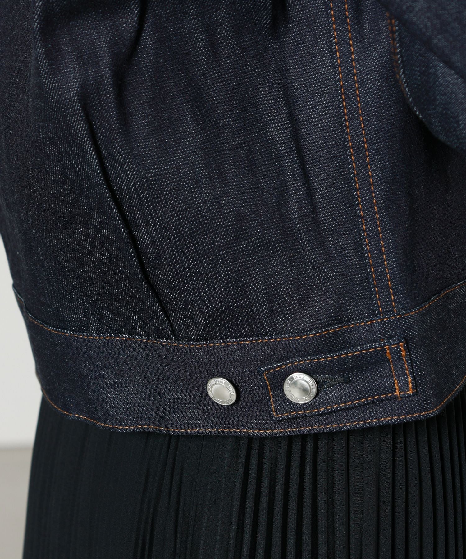 HYKE(ハイク)】 BALLOON SLV DENIM JK TYPE2 REGULAR FIT｜PARIGOT