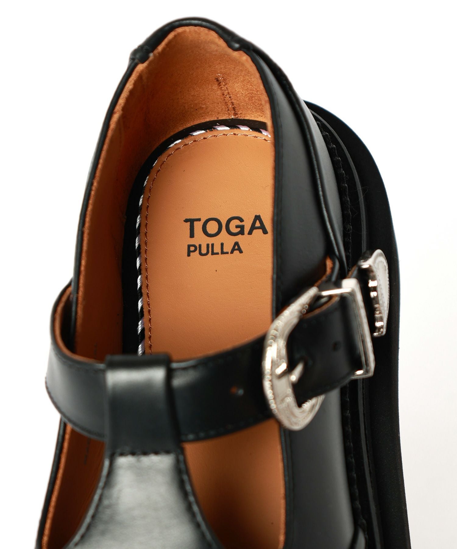 TOGA PULLA(トーガプルラ)】 PLATFORM STRAP SHOES｜PARIGOT ONLINE