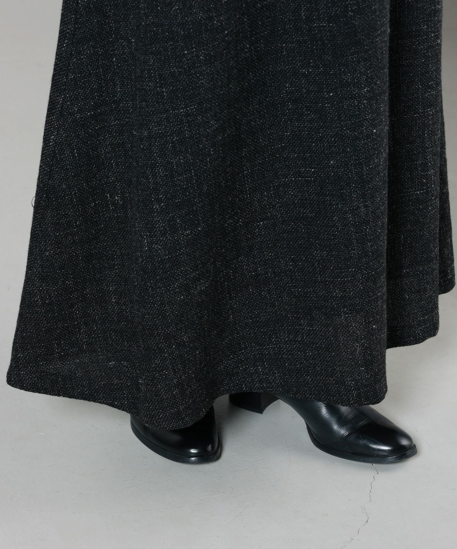 PHOTOCOPIEU(フォトコピュー)】 CAPRICE CURVED WAIST MAXISKIRT