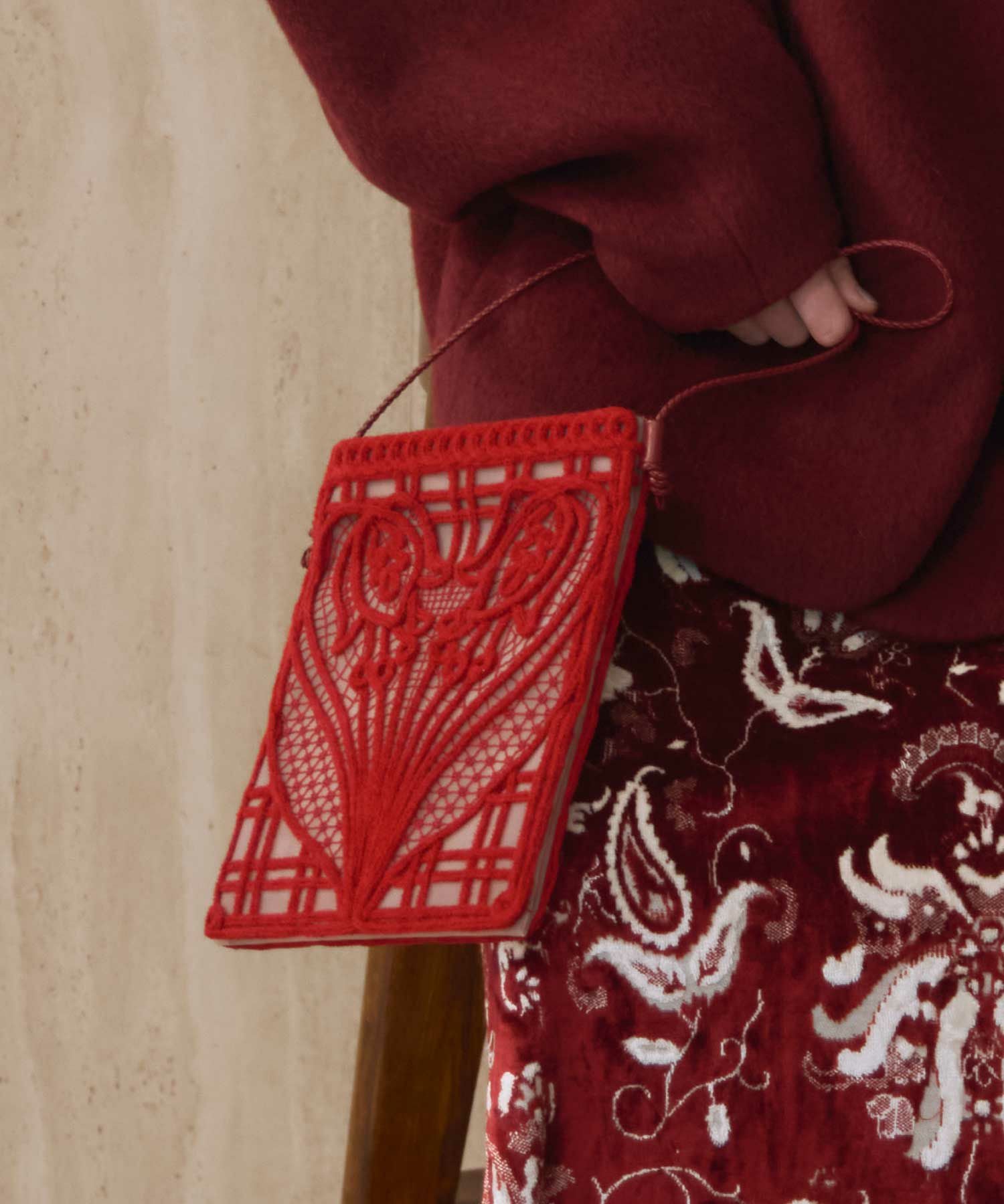 Mame Kurogouchi(マメ クロゴウチ)】 Cording Embroidery Pouch With