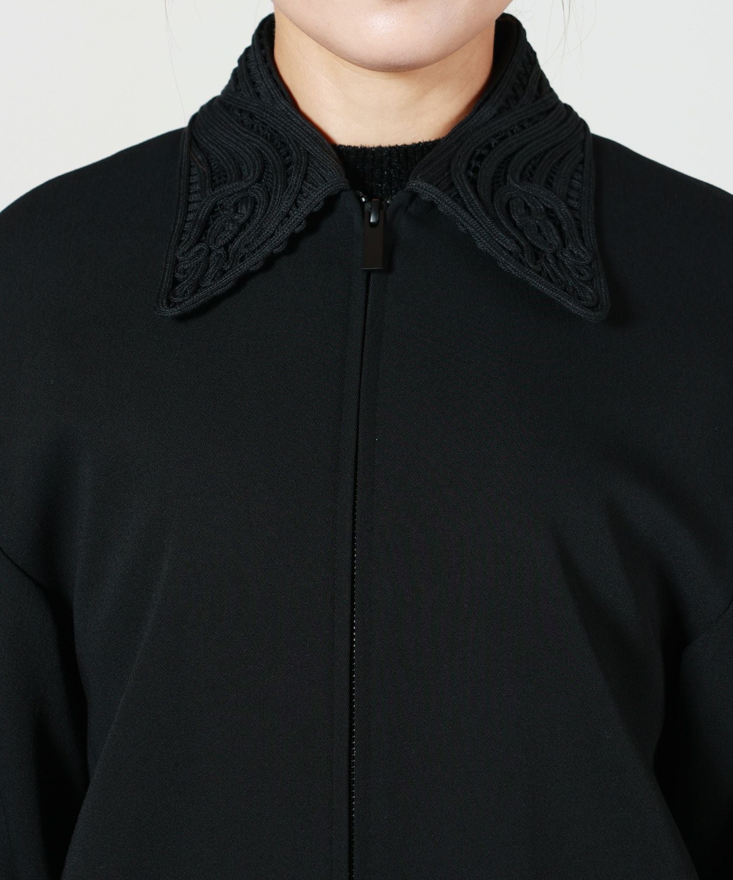 Mame Kurogouchi(マメ クロゴウチ)】 Wool Venetian Embroidery Collar