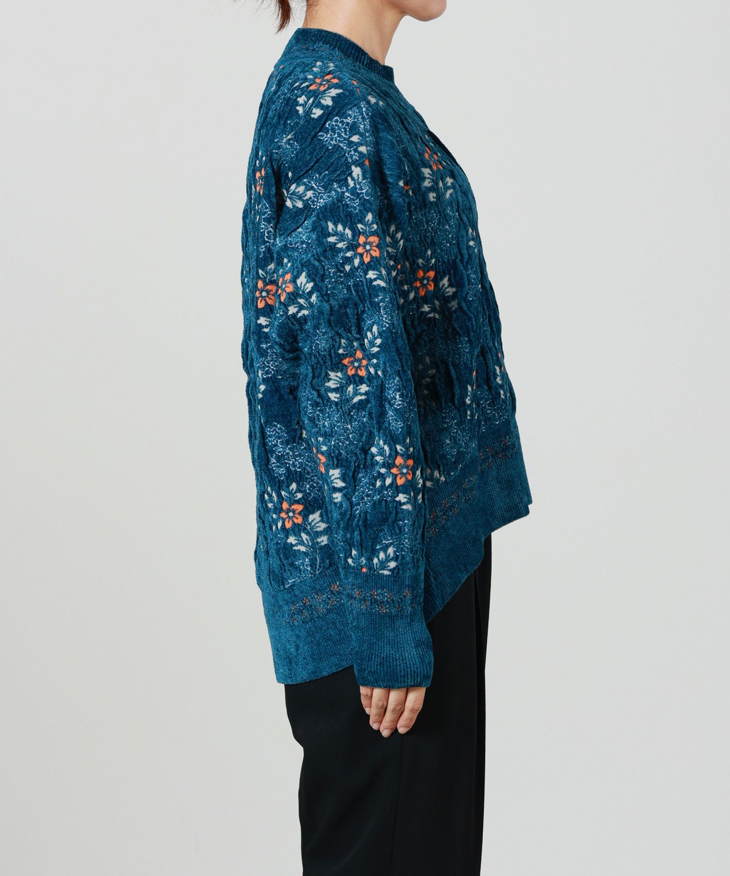 Mame Kurogouchi(マメ クロゴウチ)】 Floral Motif Chenille Knited Mame Kurogouchi(マメ クロゴウチ)】 Floral Motif Chenille Knited