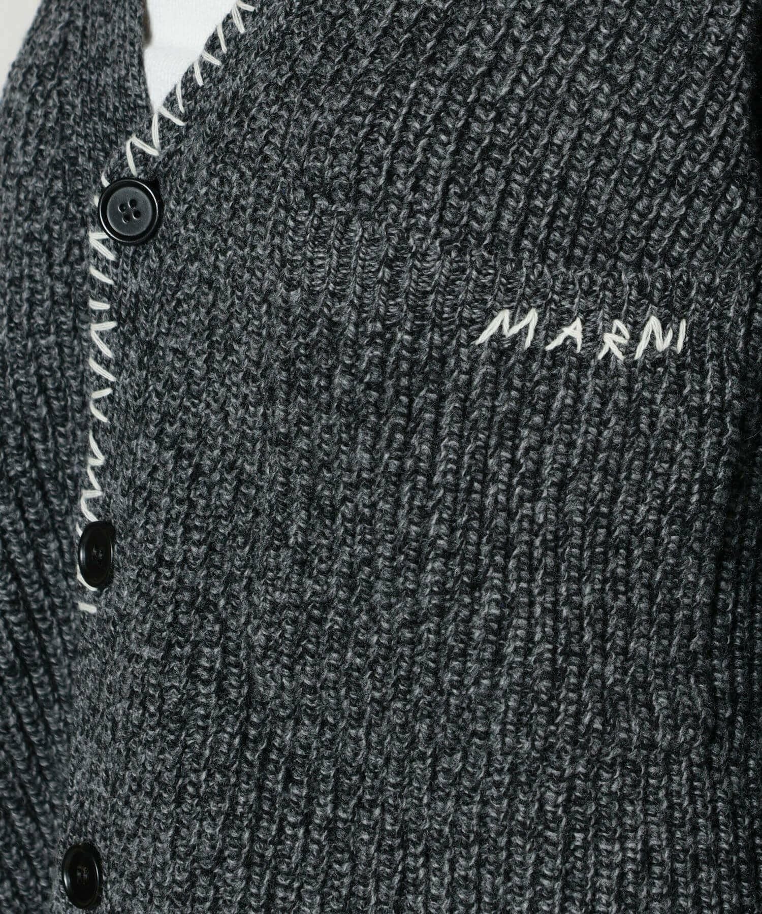 MARNI(マルニ)】 ウールカーディガン マルニメンディング刺繍入り