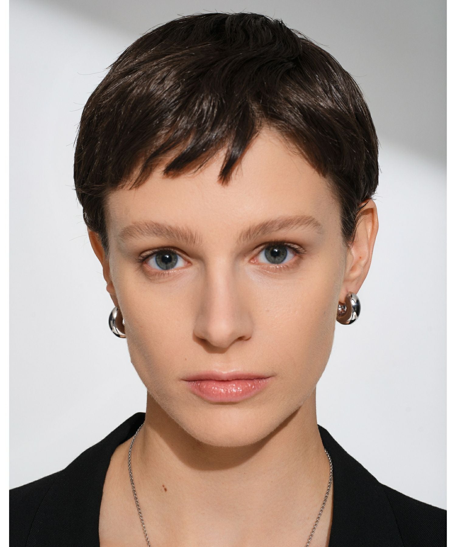 TOM WOOD(トムウッド)】 Sphere Hoops ピアス｜PARIGOT ONLINE（パリゴ