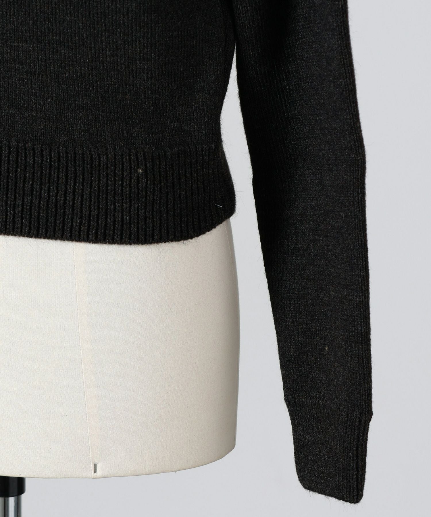 LEMAIRE(ルメール)】 HOODED SWEATER｜PARIGOT ONLINE（パリゴオンライン）