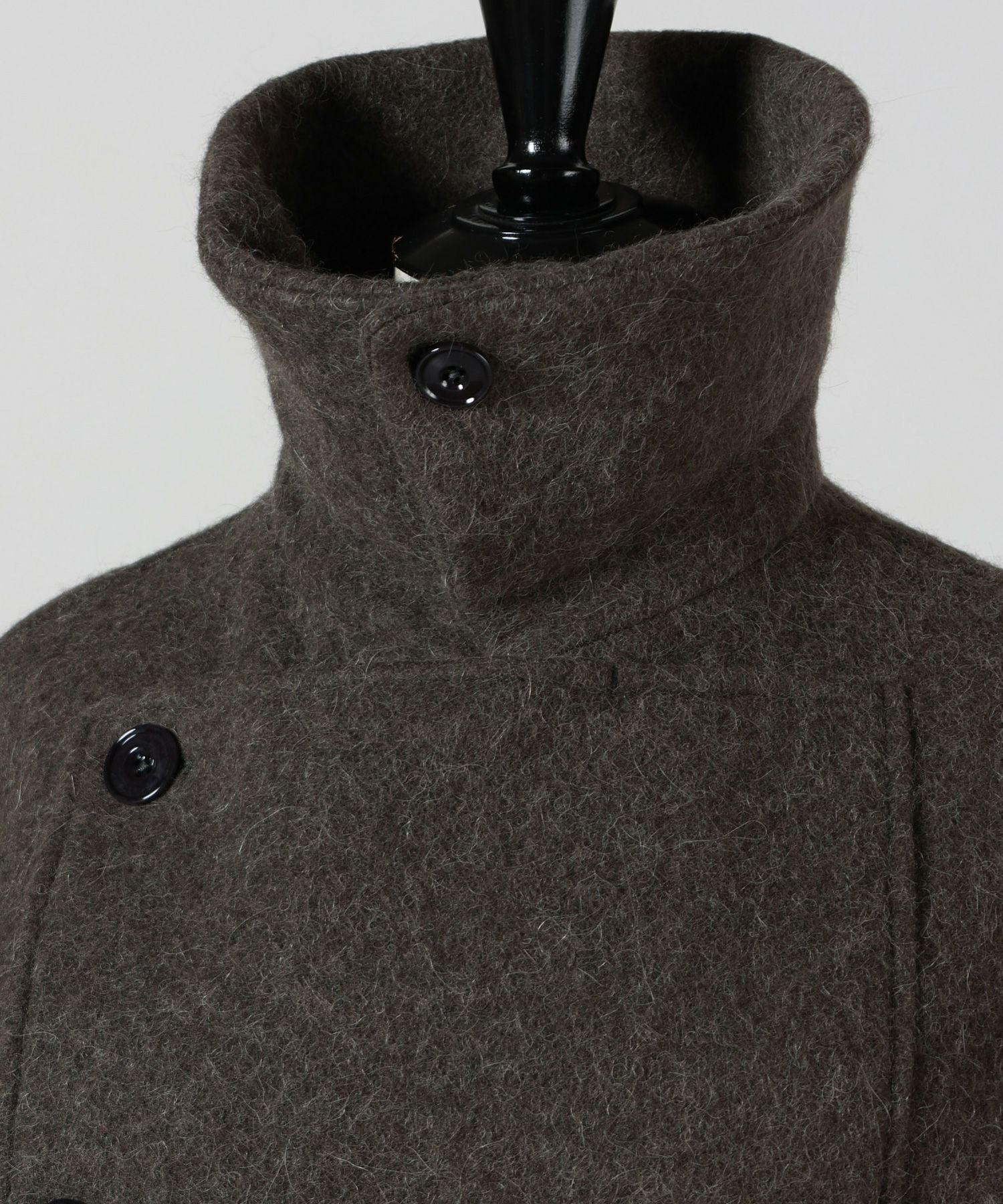 LEMAIRE(ルメール)】 SHORT ASYMMETRICAL BATHROBE COAT｜PARIGOT