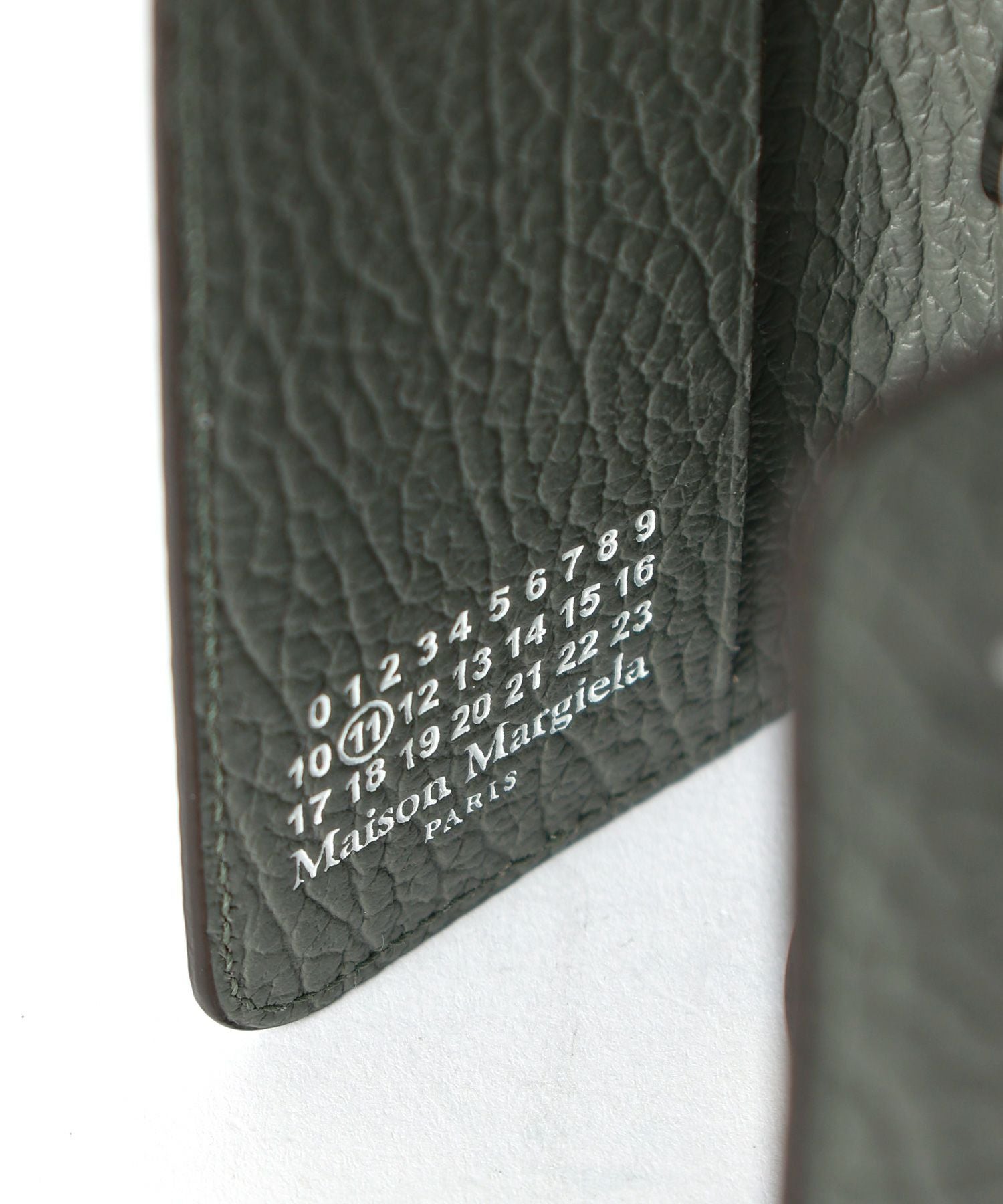 Maison Margiela(メゾンマルジェラ)】 4ステッチ キーケース｜PARIGOT