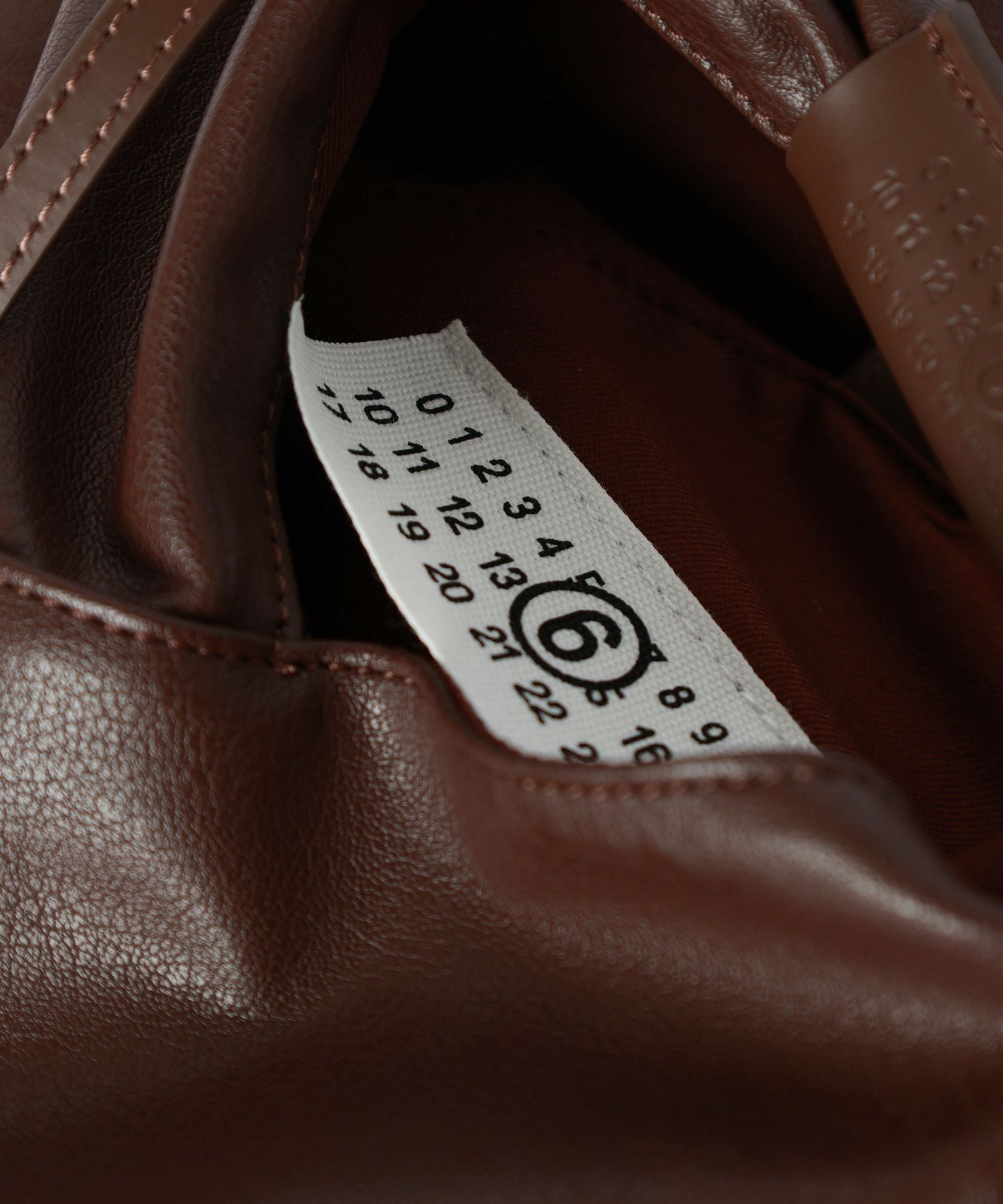 MM6 Maison Margiela(エムエムシックス メゾン マルジェラ)】 Japanese