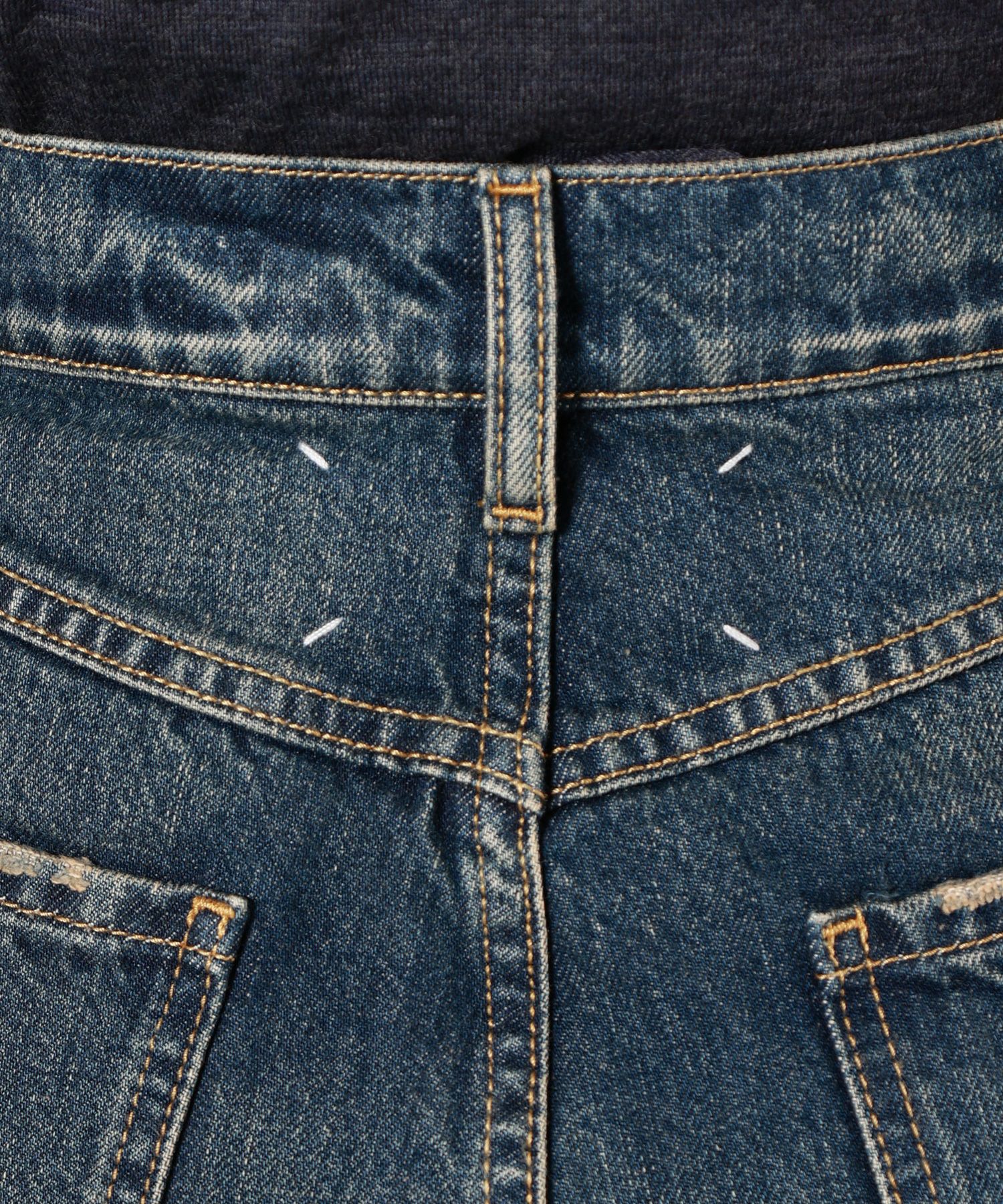 Maison Margiela(メゾンマルジェラ)】 カットアウトジーンズ｜PARIGOT