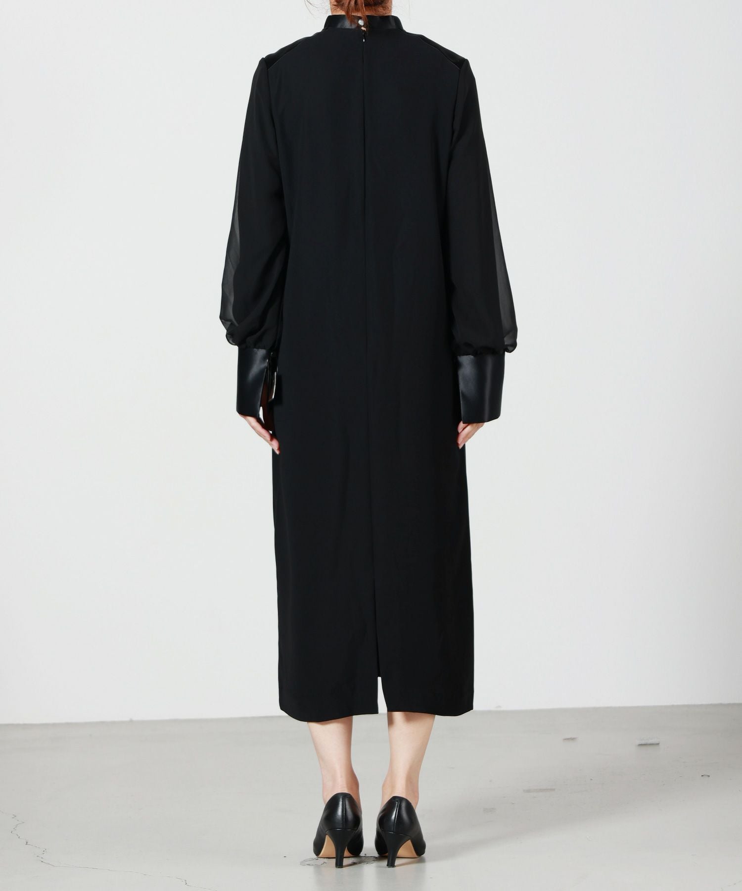 LOKITHO(ロキト)】 CORD EMB PANELED DRESS｜PARIGOT ONLINE（パリゴ