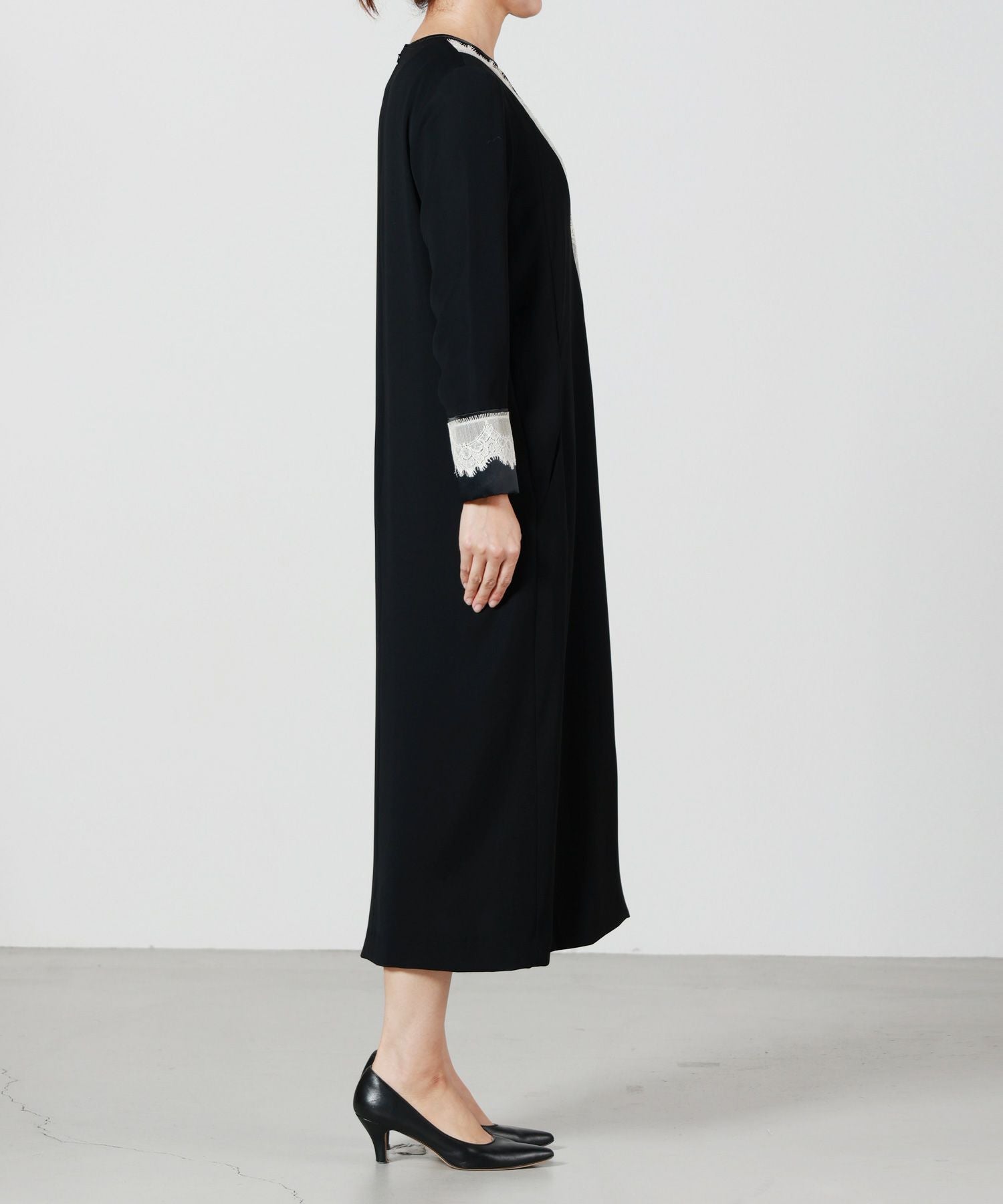 LOKITHO(ロキト)】 LACED V NECK TUNIC DRESS｜PARIGOT ONLINE（パリゴ