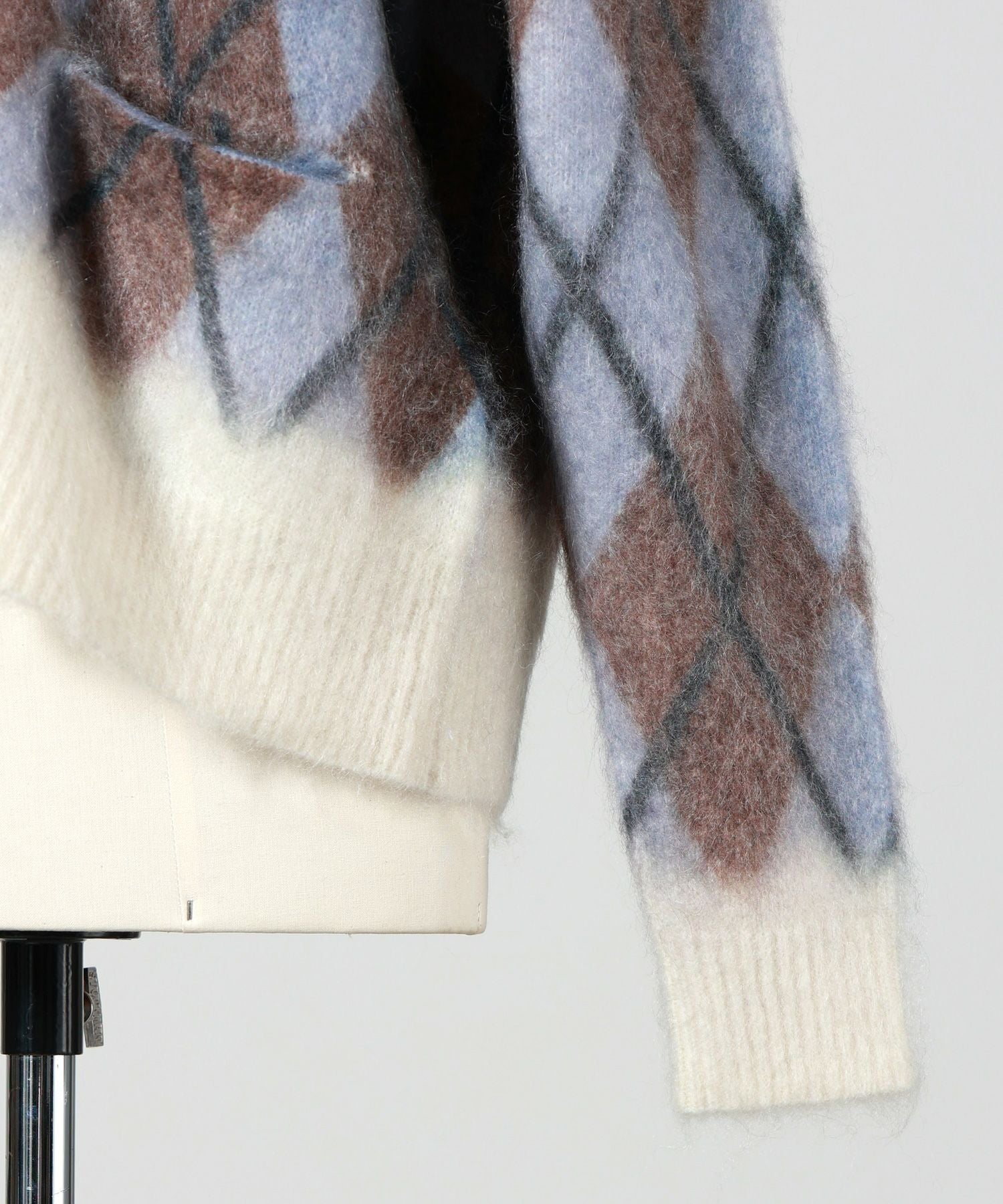Acne Studios(アクネストゥディオズ)】 モヘアカーディガン｜PARIGOT